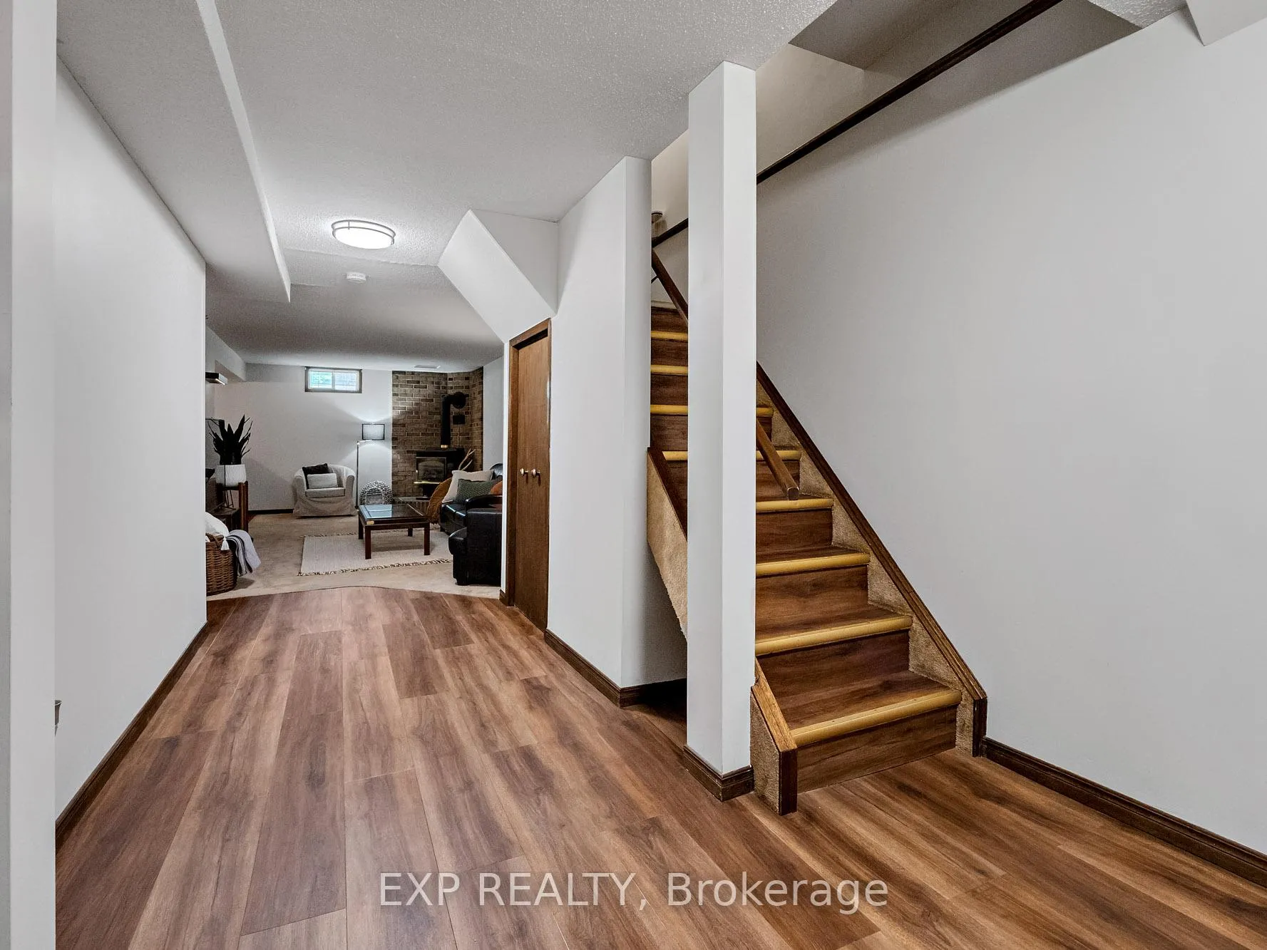 Photo 24 of 22 Lampman Crescent, Thorold, Confederation Heights — HOMEH