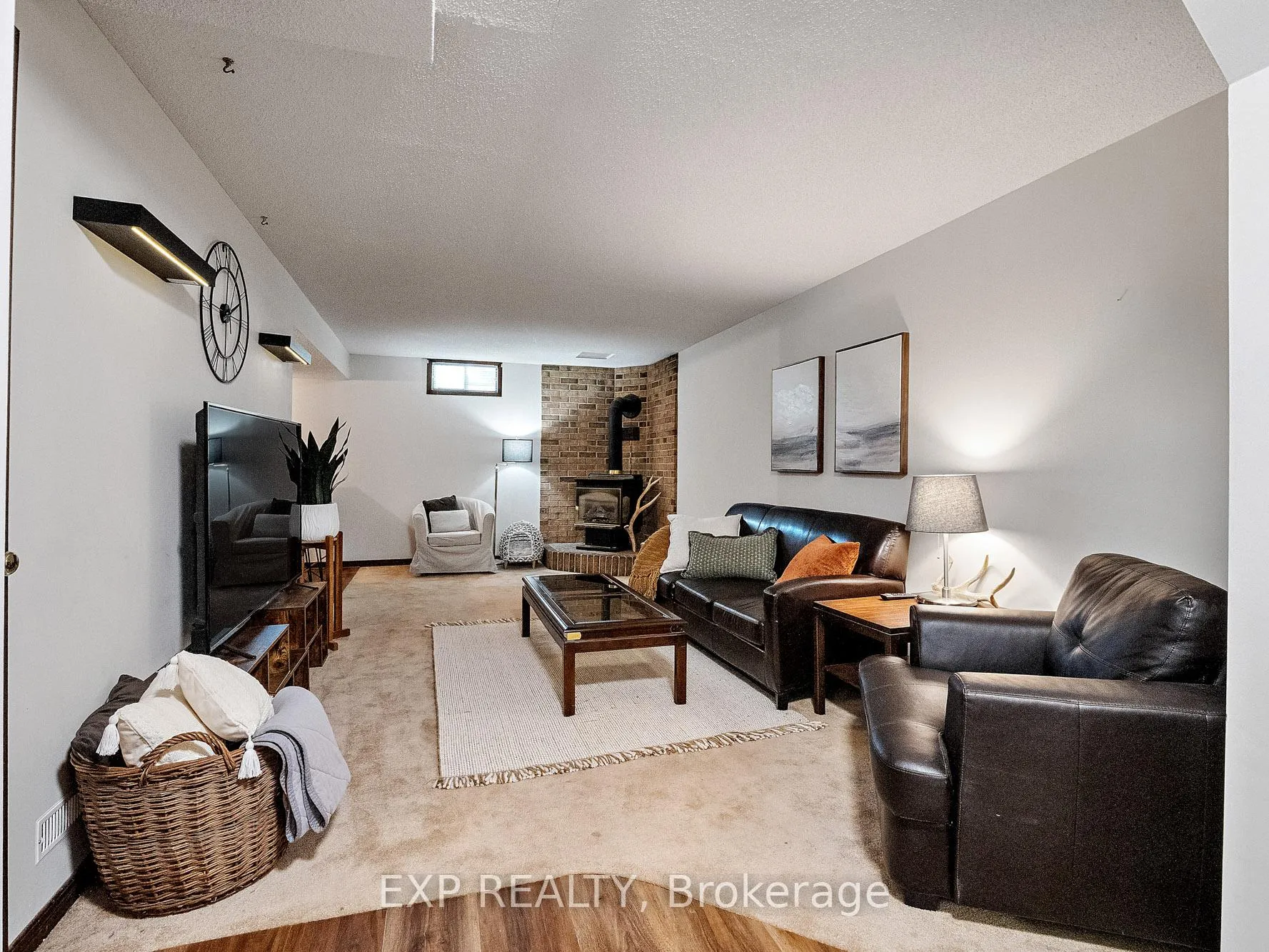 Photo 25 of 22 Lampman Crescent, Thorold, Confederation Heights — HOMEH