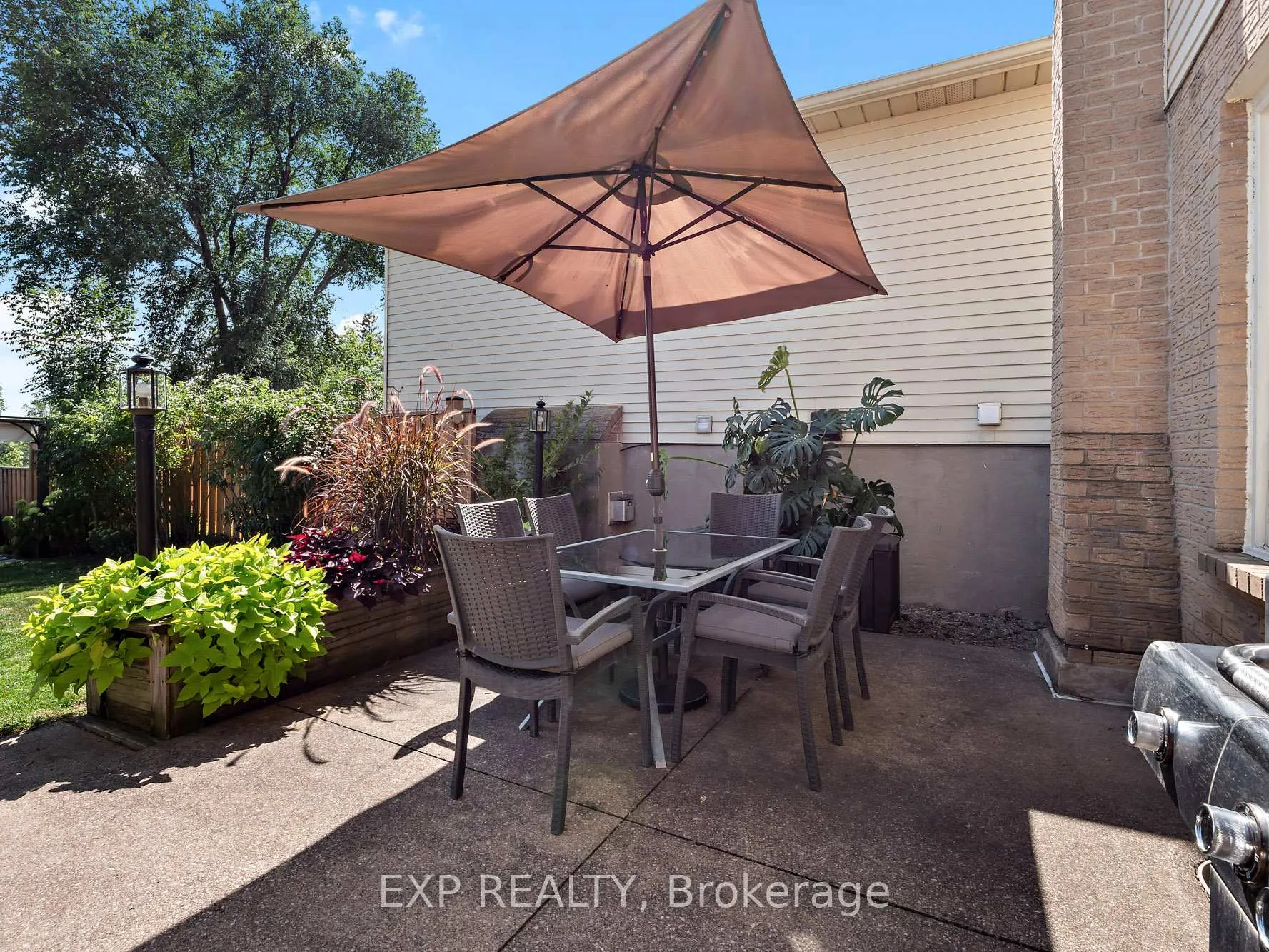 Photo 31 of 22 Lampman Crescent, Thorold, Confederation Heights — HOMEH