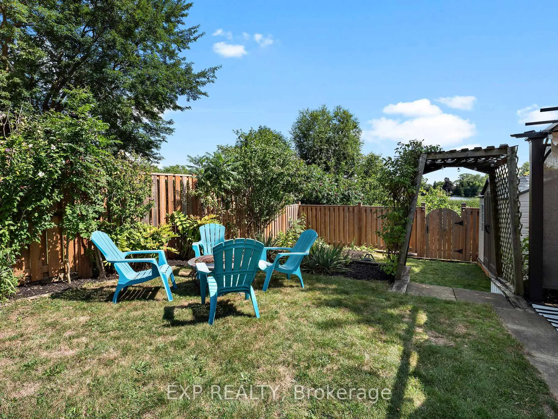 Photo 33 of 22 Lampman Crescent, Thorold, Confederation Heights — HOMEH