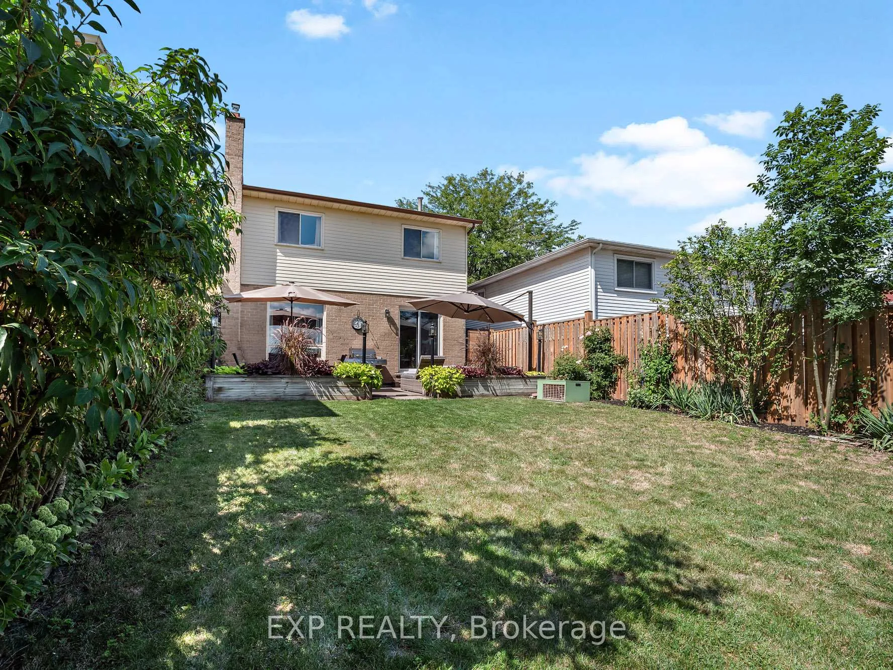 Photo 36 of 22 Lampman Crescent, Thorold, Confederation Heights — HOMEH