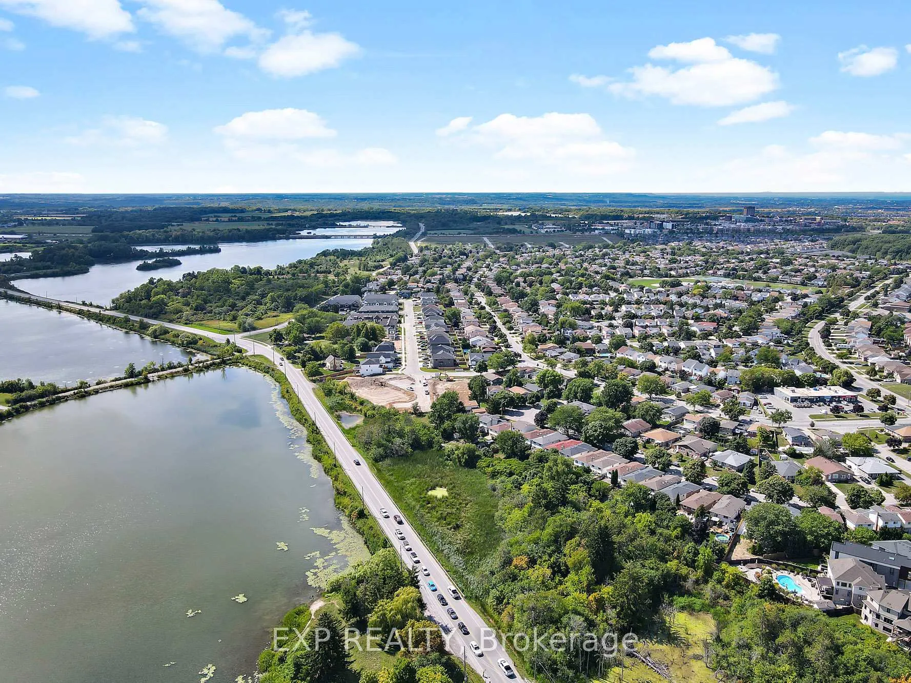 Photo 41 of 22 Lampman Crescent, Thorold, Confederation Heights — HOMEH