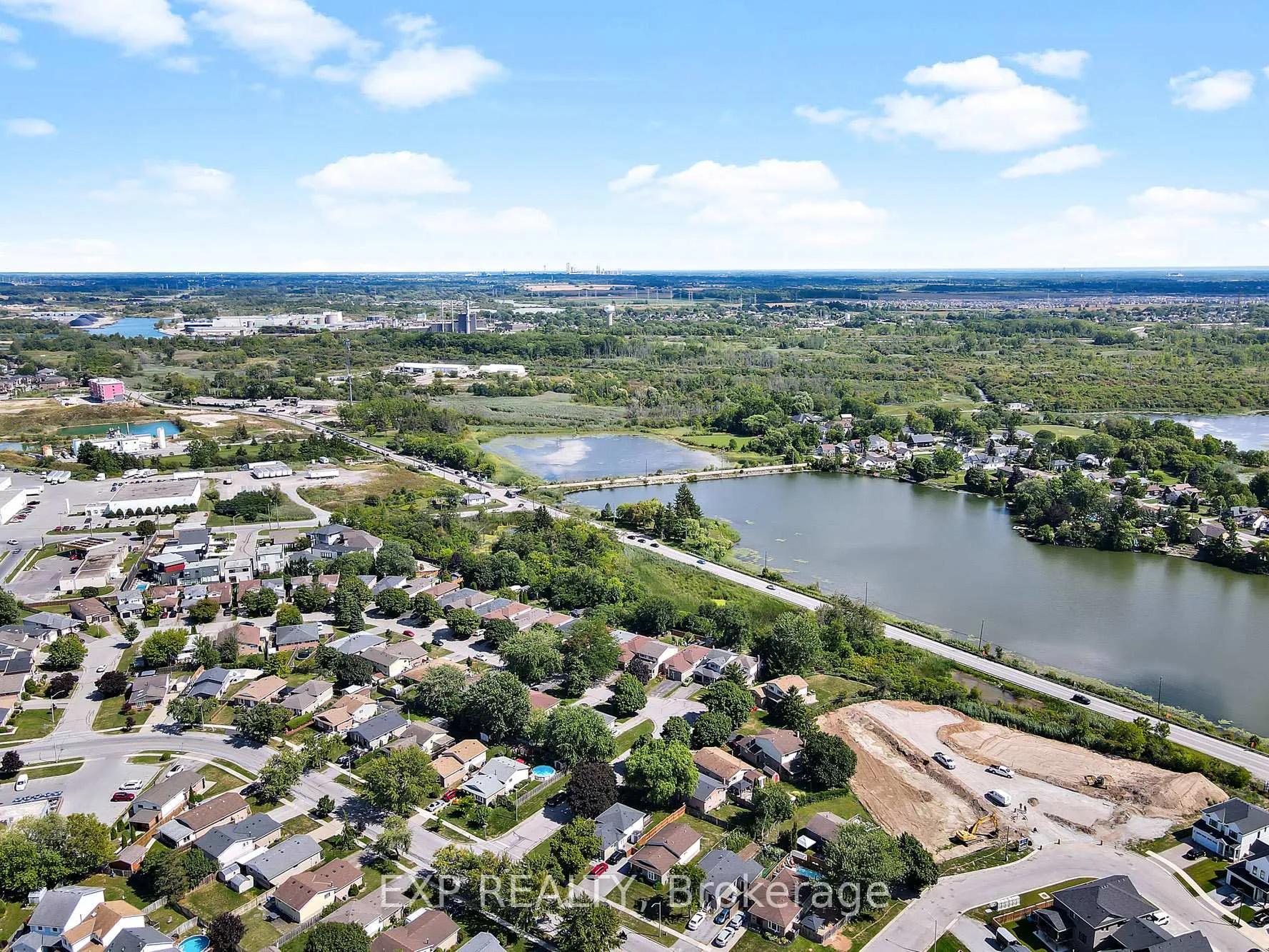 Photo 43 of 22 Lampman Crescent, Thorold, Confederation Heights — HOMEH