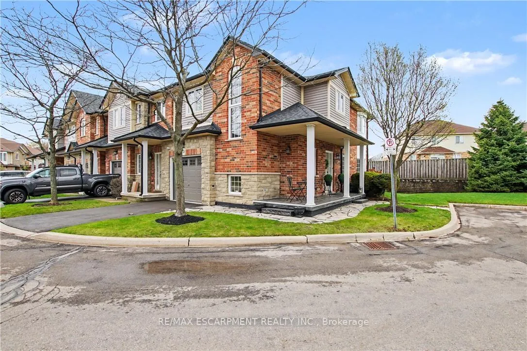 Photo 1 of Unit 31, 60 Cloverleaf Drive, Hamilton, Meadowlands — HOMEH