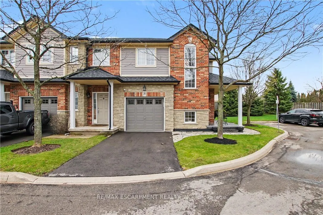 Photo 2 of Unit 31, 60 Cloverleaf Drive, Hamilton, Meadowlands — HOMEH
