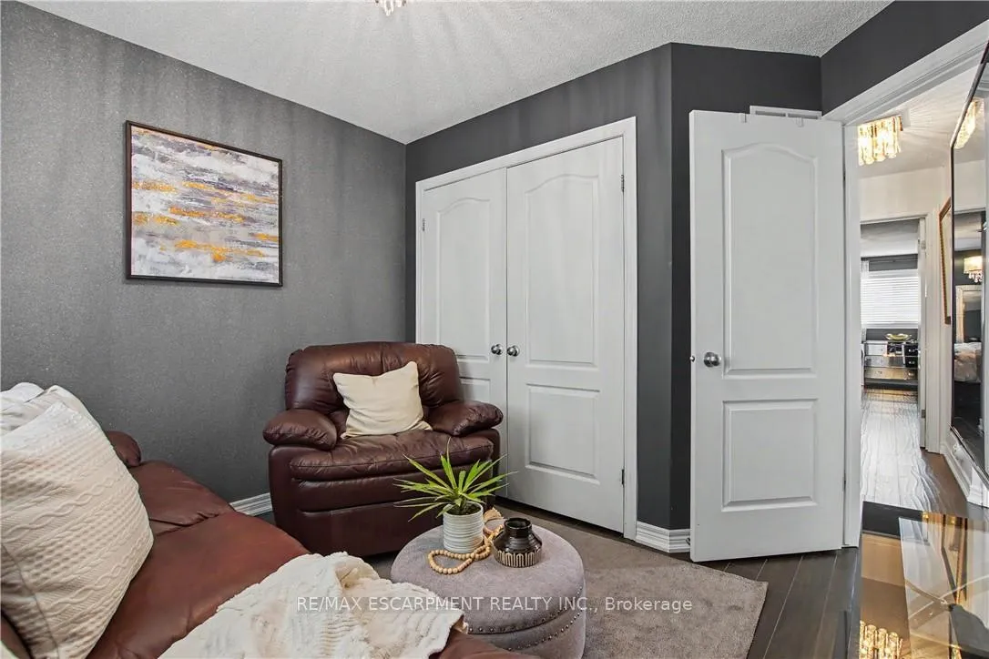 Photo 19 of Unit 31, 60 Cloverleaf Drive, Hamilton, Meadowlands — HOMEH