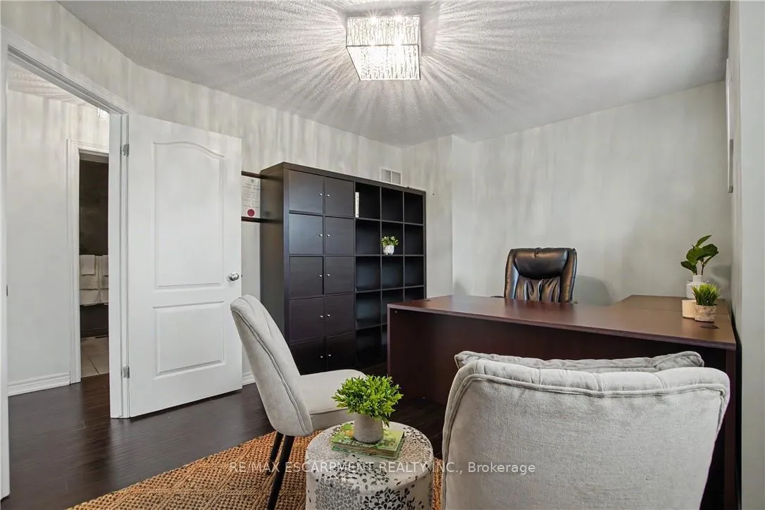 Photo 21 of Unit 31, 60 Cloverleaf Drive, Hamilton, Meadowlands — HOMEH