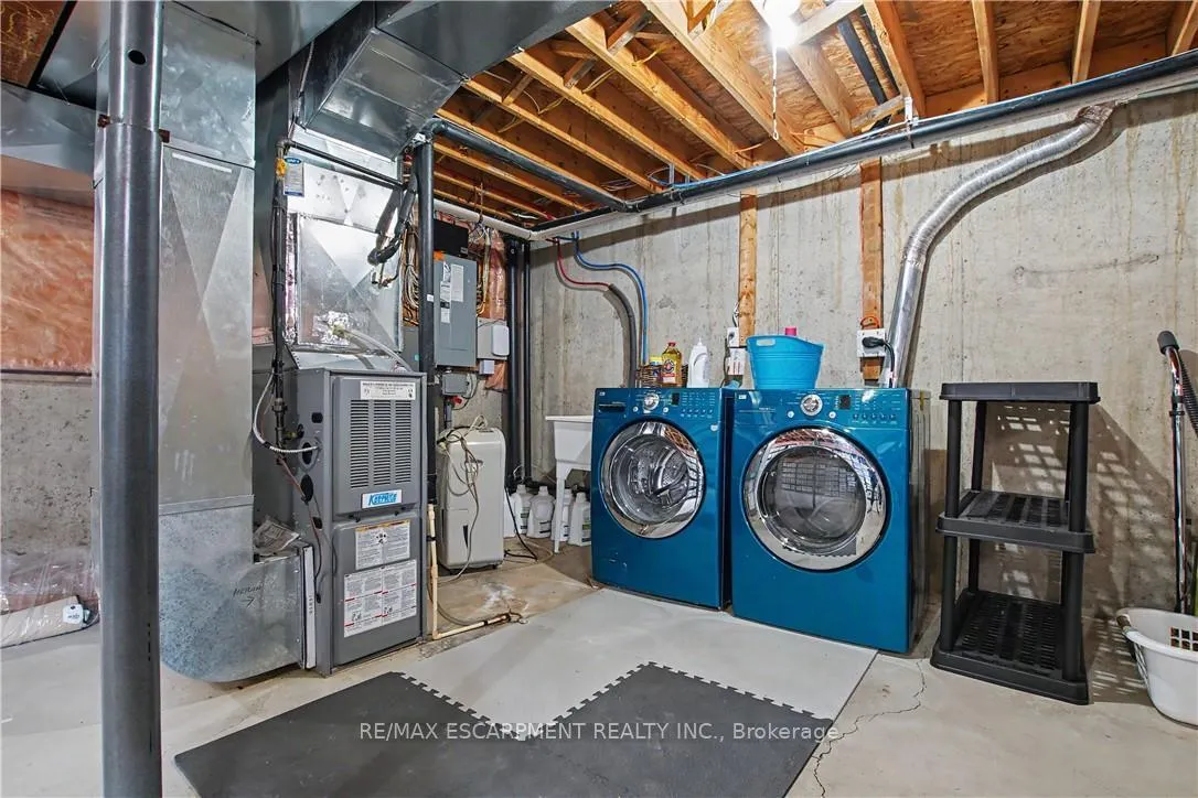 Photo 31 of Unit 31, 60 Cloverleaf Drive, Hamilton, Meadowlands — HOMEH