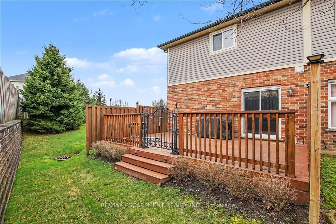 Photo 35 of Unit 31, 60 Cloverleaf Drive, Hamilton, Meadowlands — HOMEH
