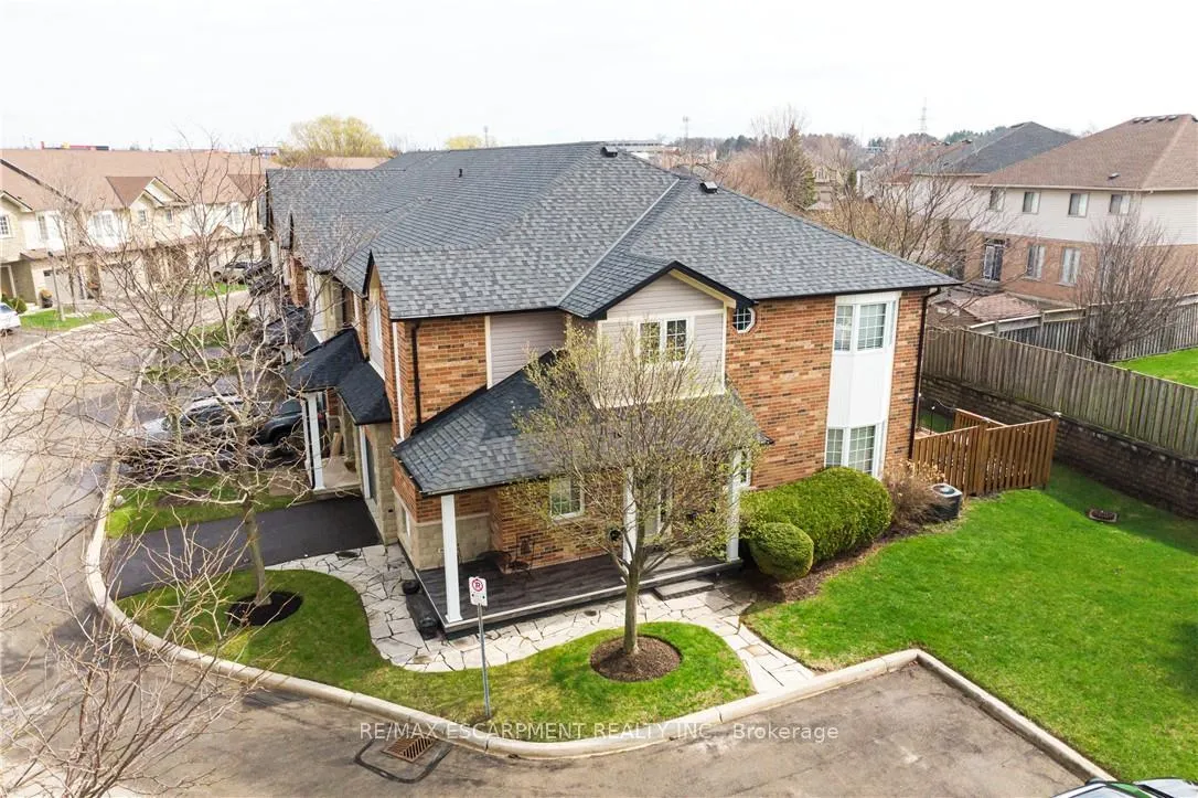 Photo 36 of Unit 31, 60 Cloverleaf Drive, Hamilton, Meadowlands — HOMEH