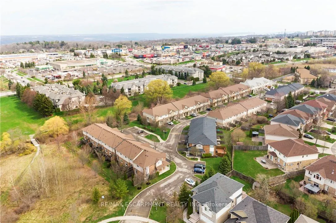 Photo 43 of Unit 31, 60 Cloverleaf Drive, Hamilton, Meadowlands — HOMEH
