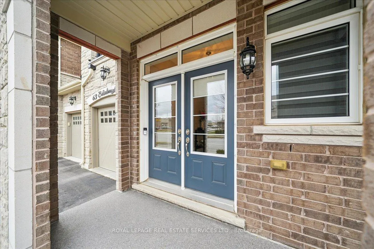 Photo 4 of 63 Edinburgh Drive, Brampton, Bram West — HOMEH