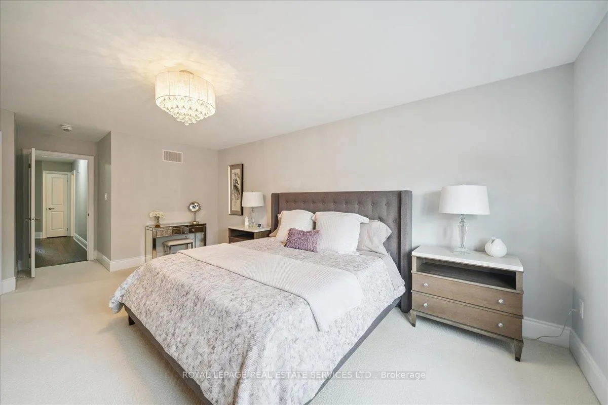 Photo 36 of 63 Edinburgh Drive, Brampton, Bram West — HOMEH