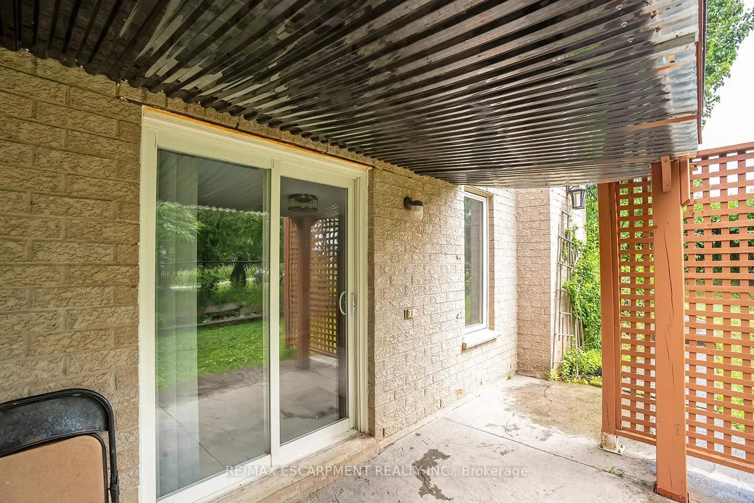 Photo 9 of Unit Lower, 5410 Duchess Court, Burlington, Orchard — HOMEH