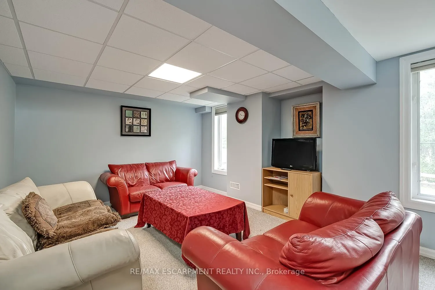 Photo 15 of Unit Lower, 5410 Duchess Court, Burlington, Orchard — HOMEH