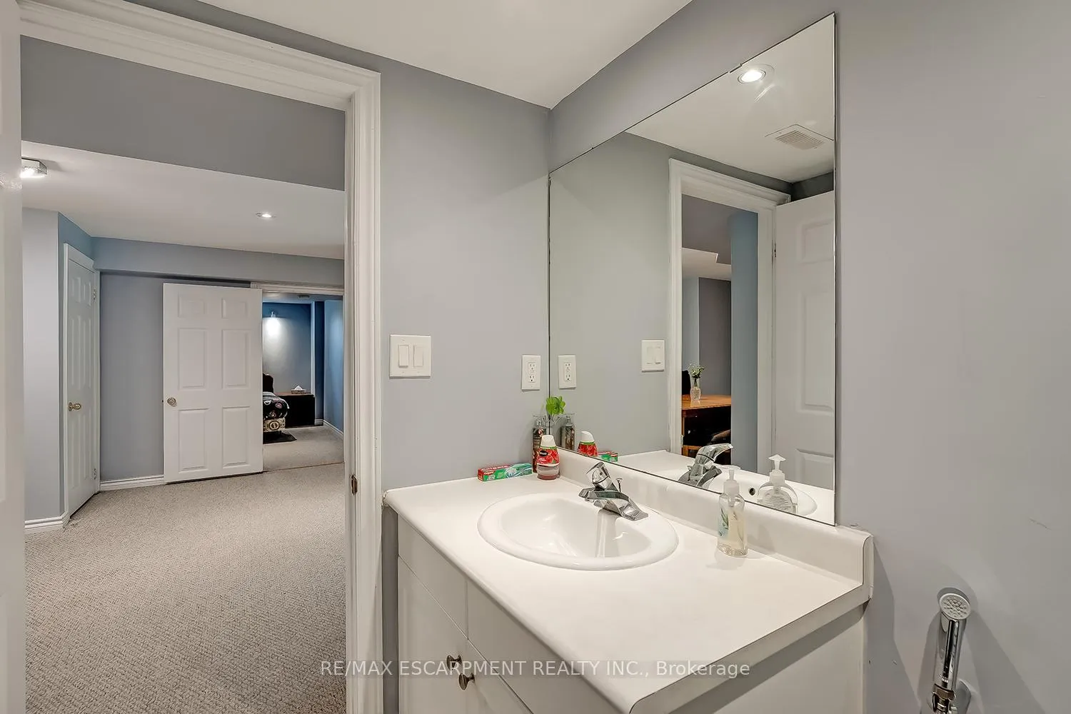 Photo 23 of Unit Lower, 5410 Duchess Court, Burlington, Orchard — HOMEH