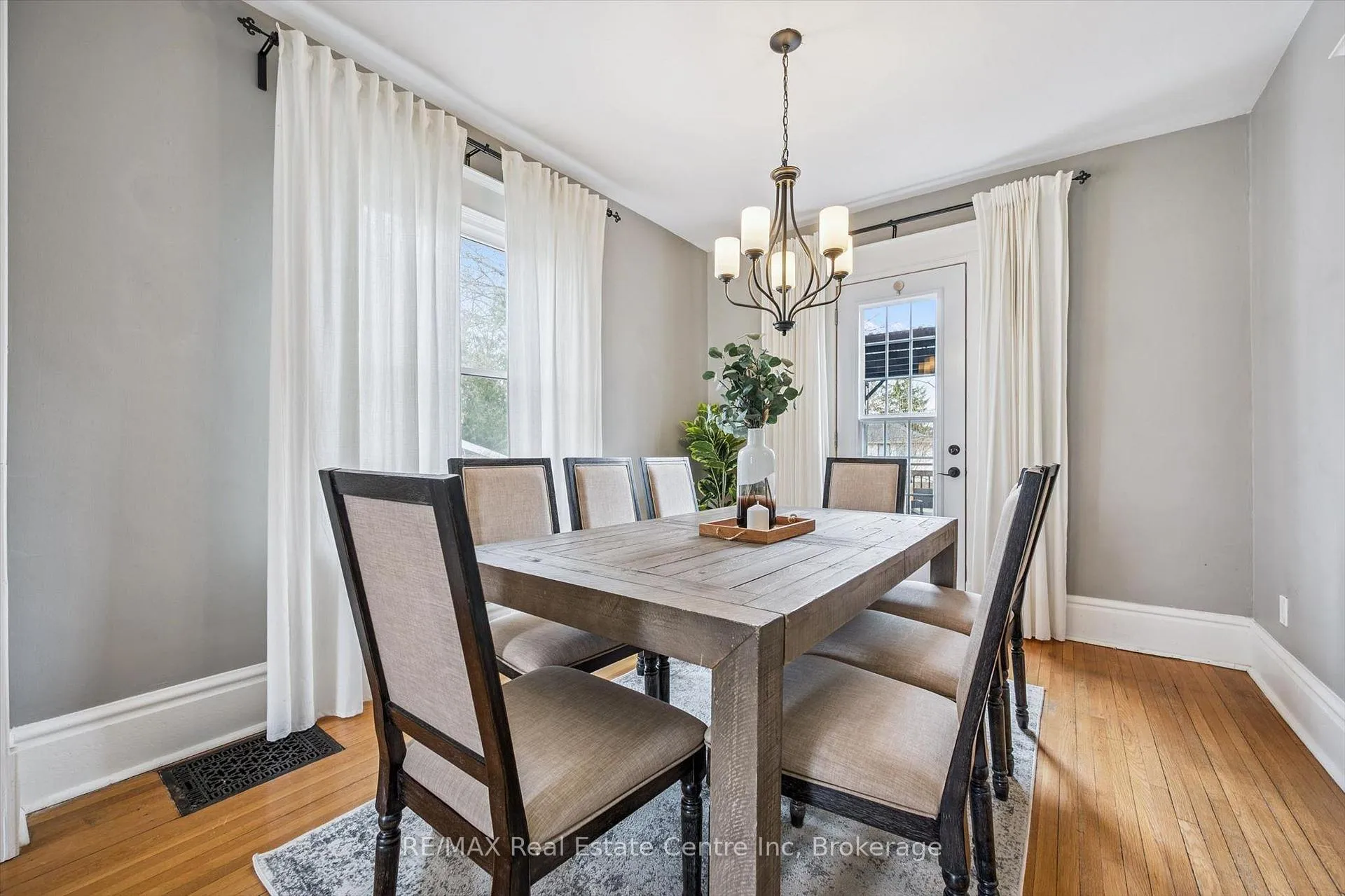 Photo 6 of 166 Waterloo Avenue, Guelph, Downtown — HOMEH