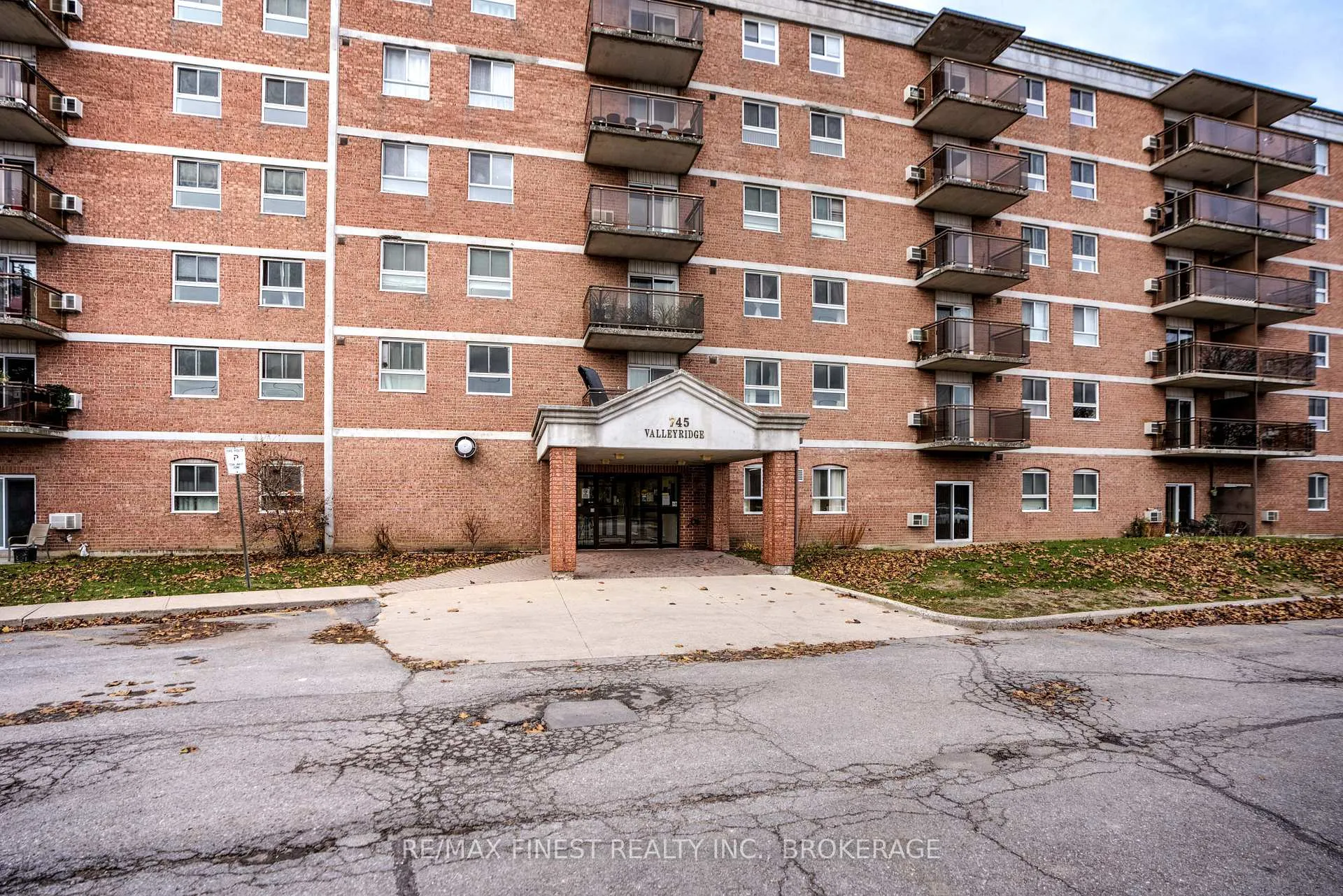 Photo 1 of Unit 608, 745 Davis Drive, Kingston, East Gardiners Rd — HOMEH