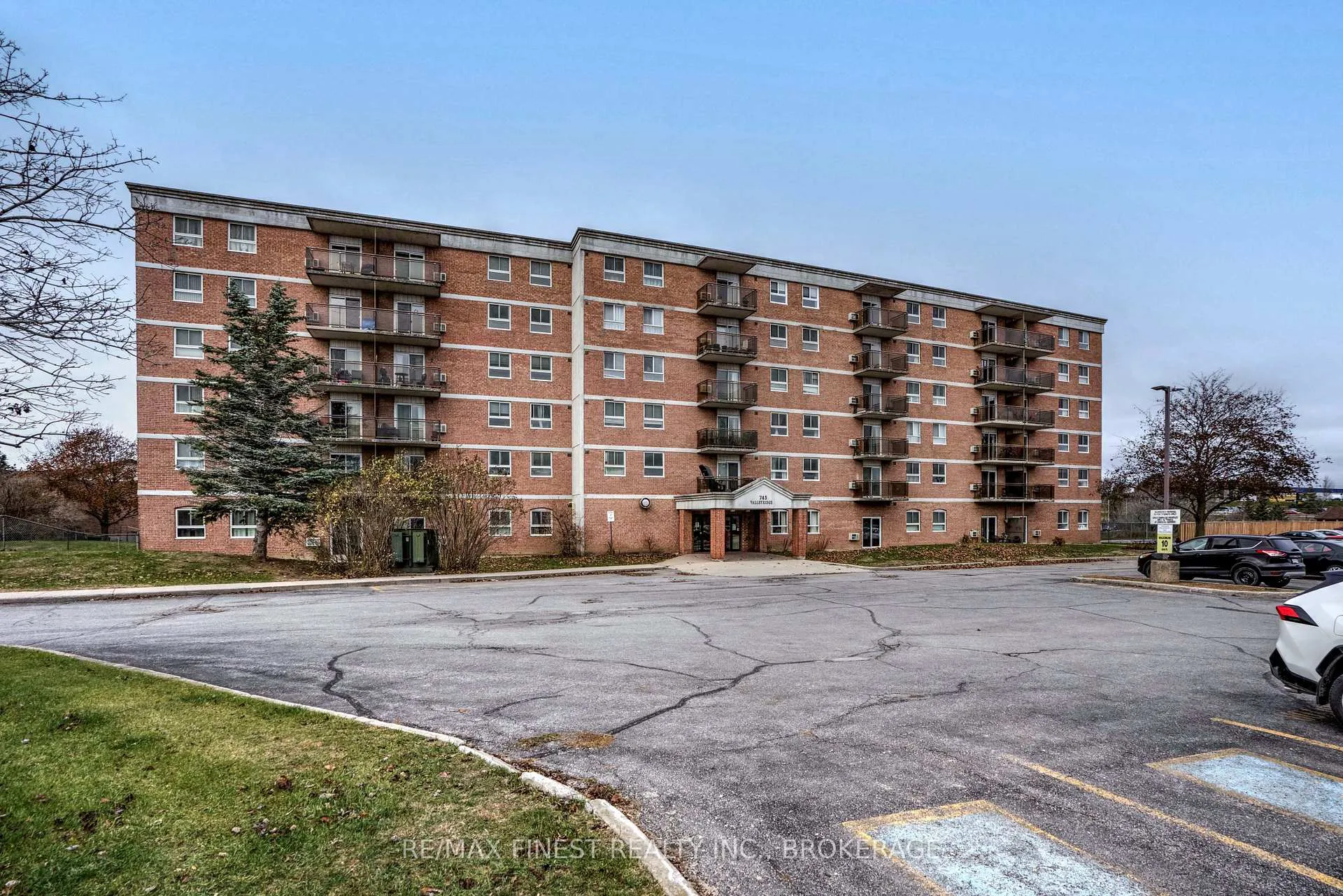 Photo 2 of Unit 608, 745 Davis Drive, Kingston, East Gardiners Rd — HOMEH