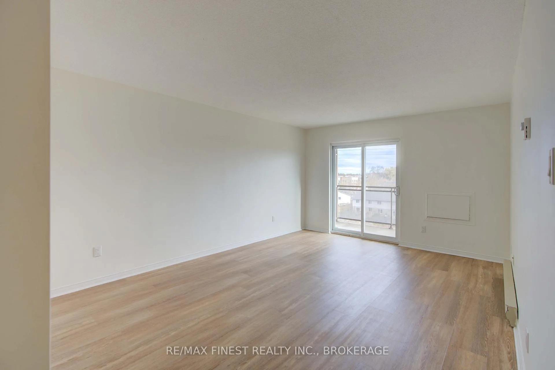 Photo 17 of Unit 608, 745 Davis Drive, Kingston, East Gardiners Rd — HOMEH