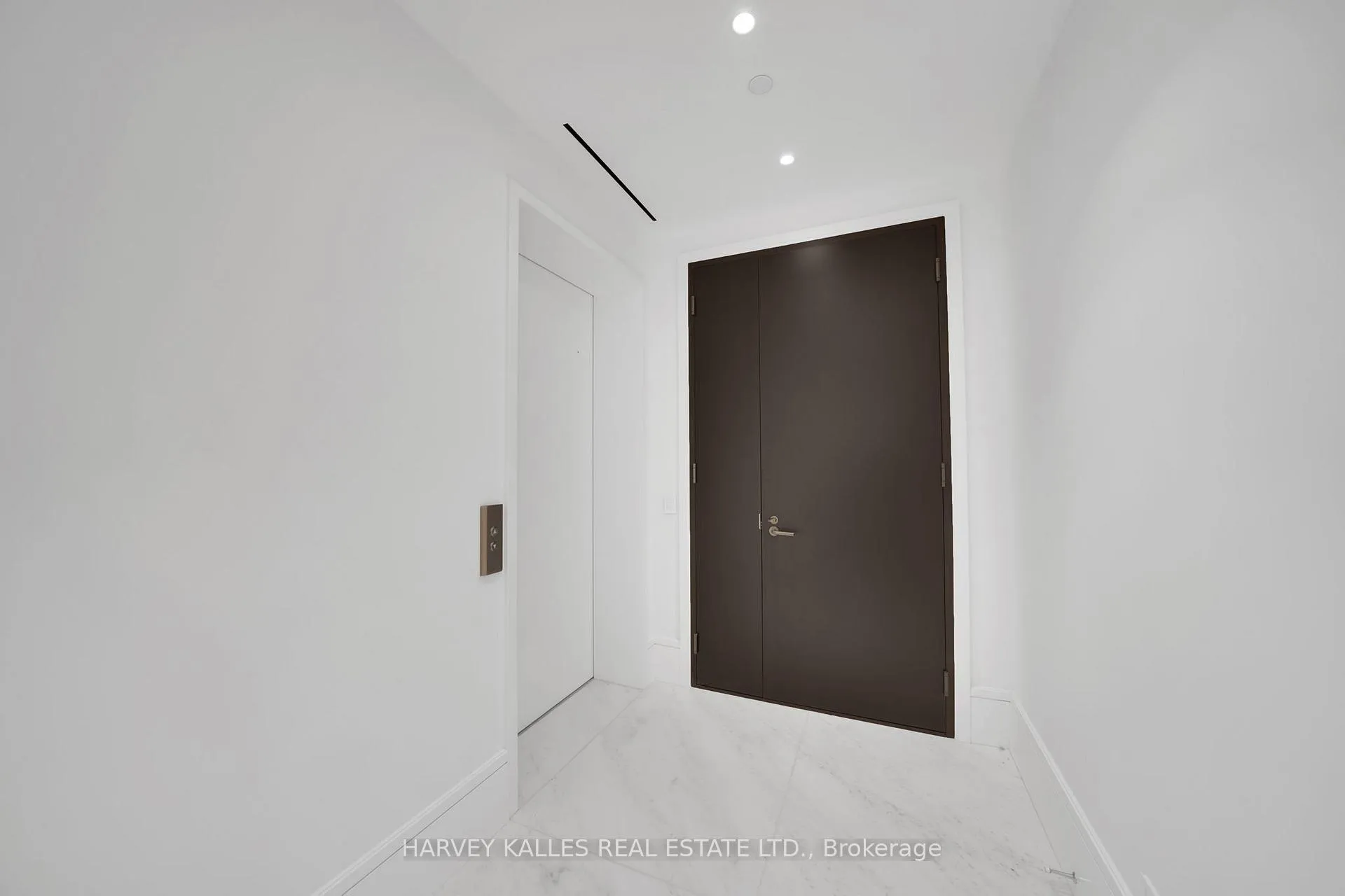 Photo 3 of Unit 104, 7 Dale Avenue, Toronto, Rosedale-Moore Park — HOMEH