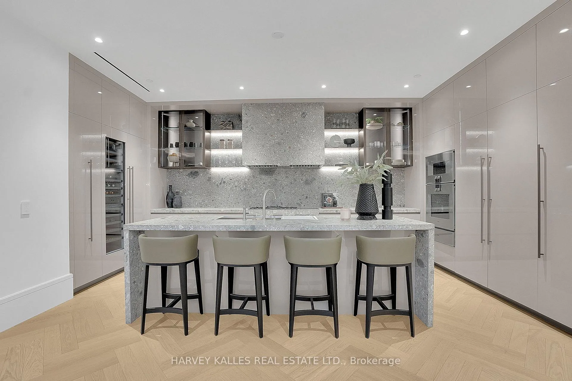 Photo 8 of Unit 104, 7 Dale Avenue, Toronto, Rosedale-Moore Park — HOMEH