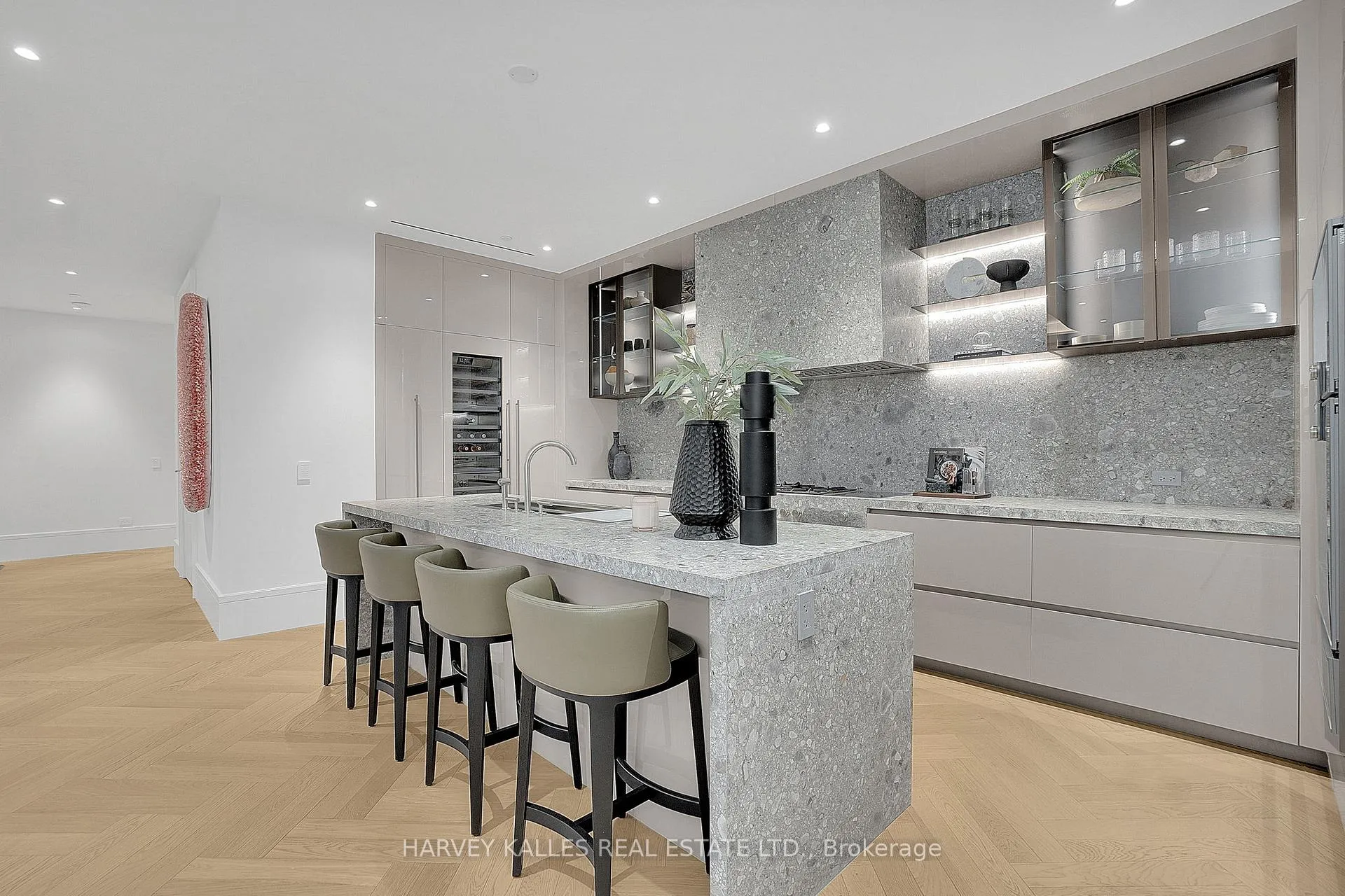Photo 10 of Unit 104, 7 Dale Avenue, Toronto, Rosedale-Moore Park — HOMEH