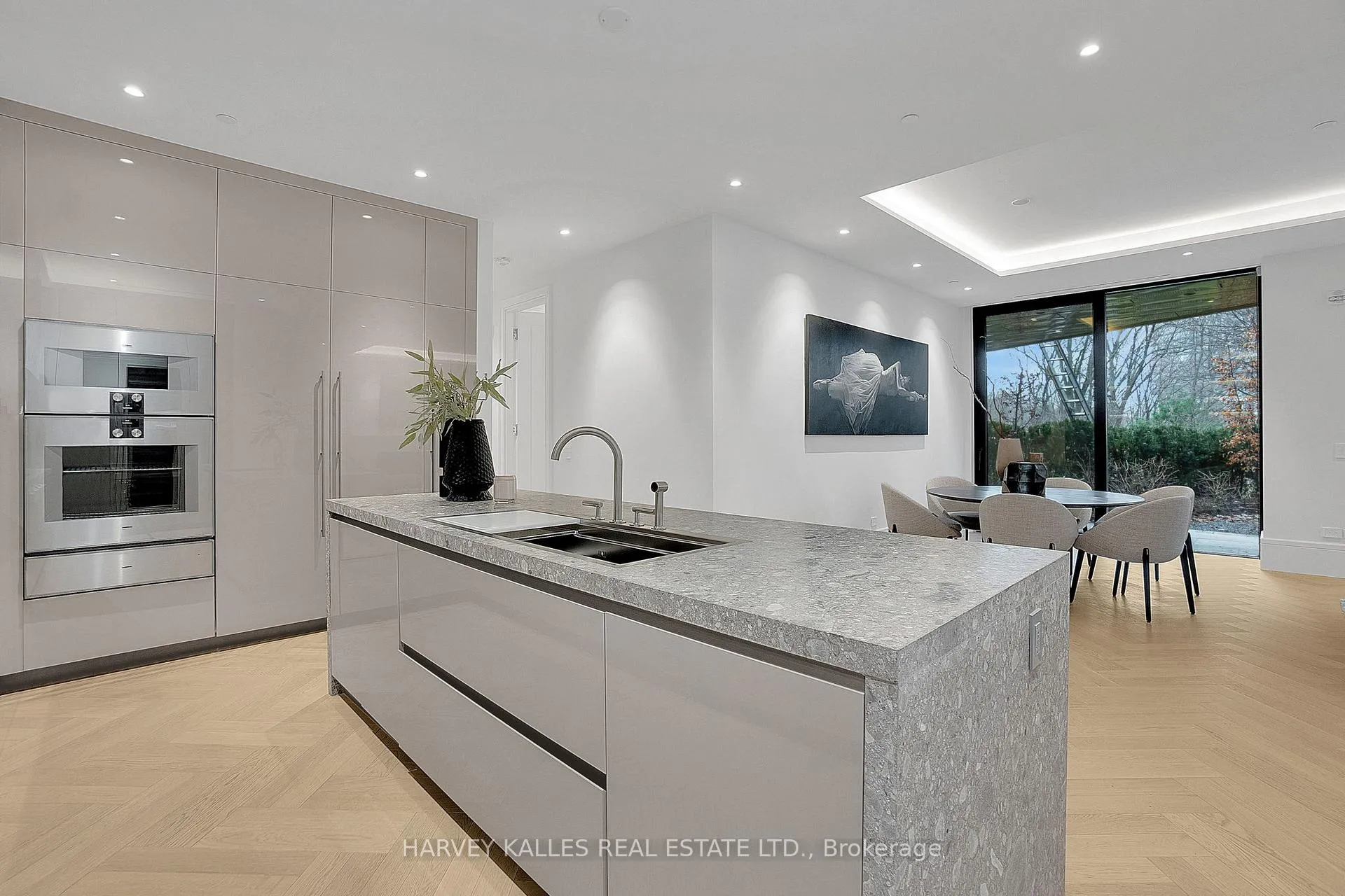 Photo 18 of Unit 104, 7 Dale Avenue, Toronto, Rosedale-Moore Park — HOMEH