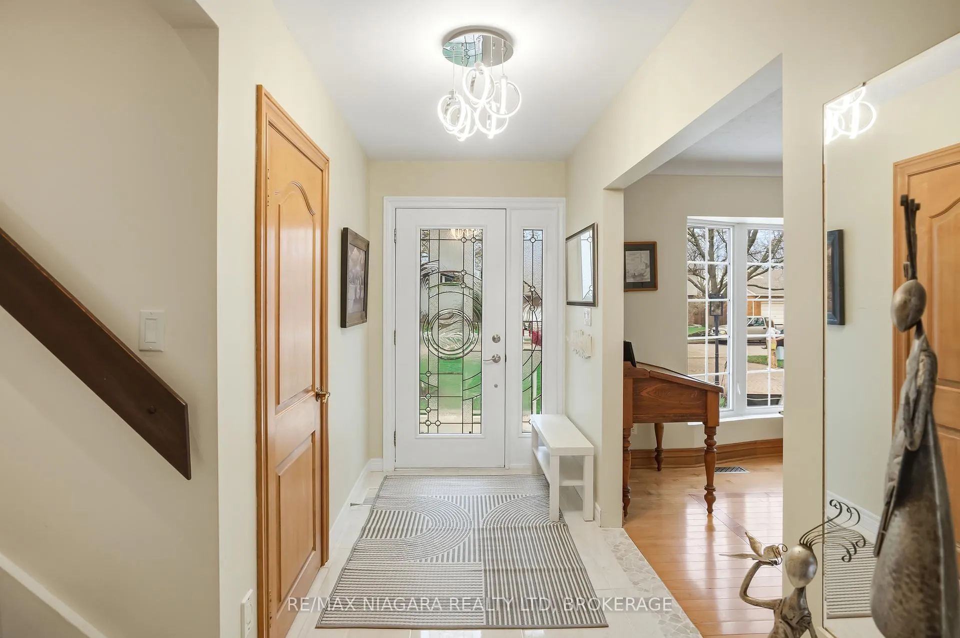 Photo 9 of 227 Riverview Boulevard, St. Catharines, Glendale/Glenridge — HOMEH