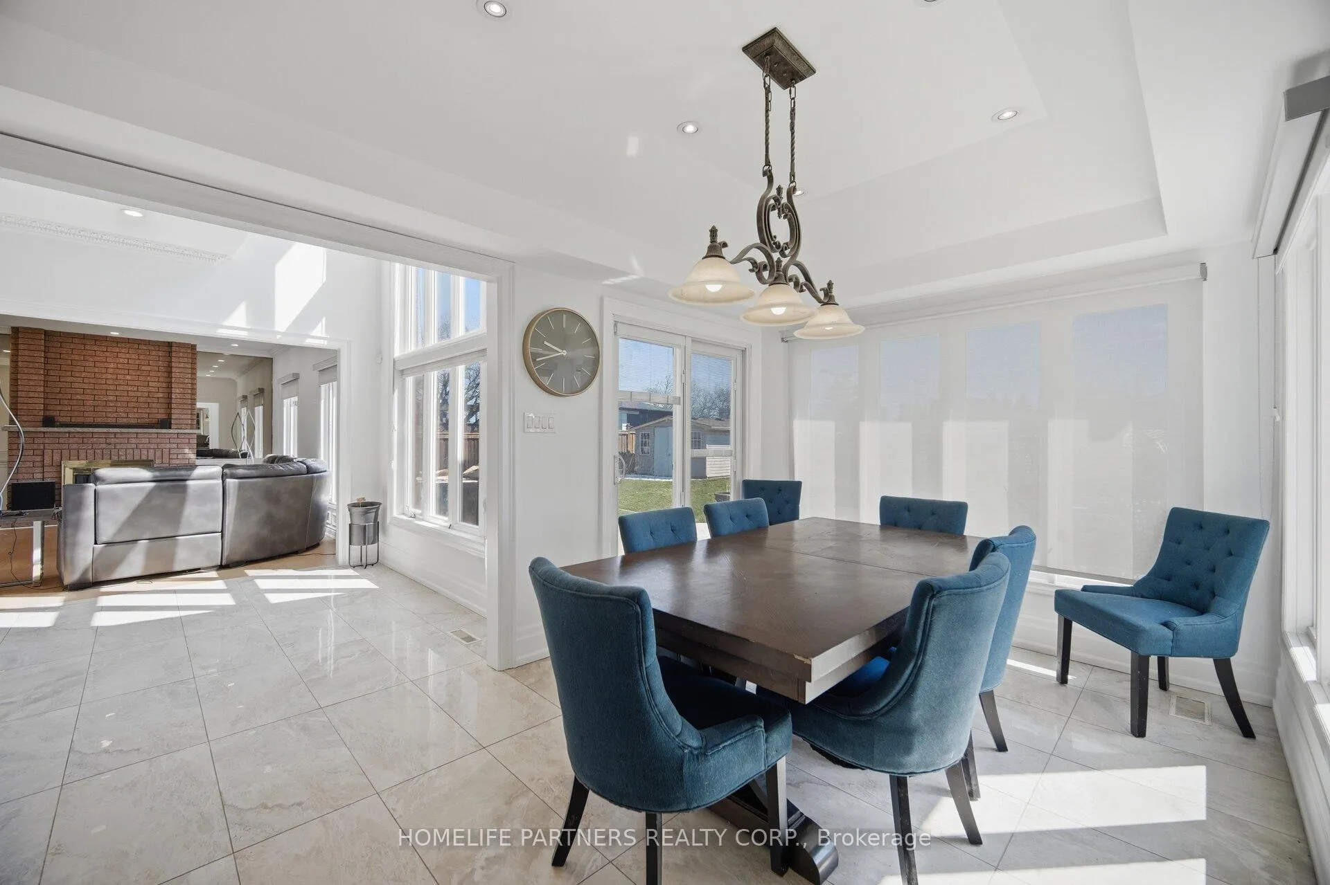 Photo 18 of 27 Marconi Avenue, Vaughan, East Woodbridge — HOMEH