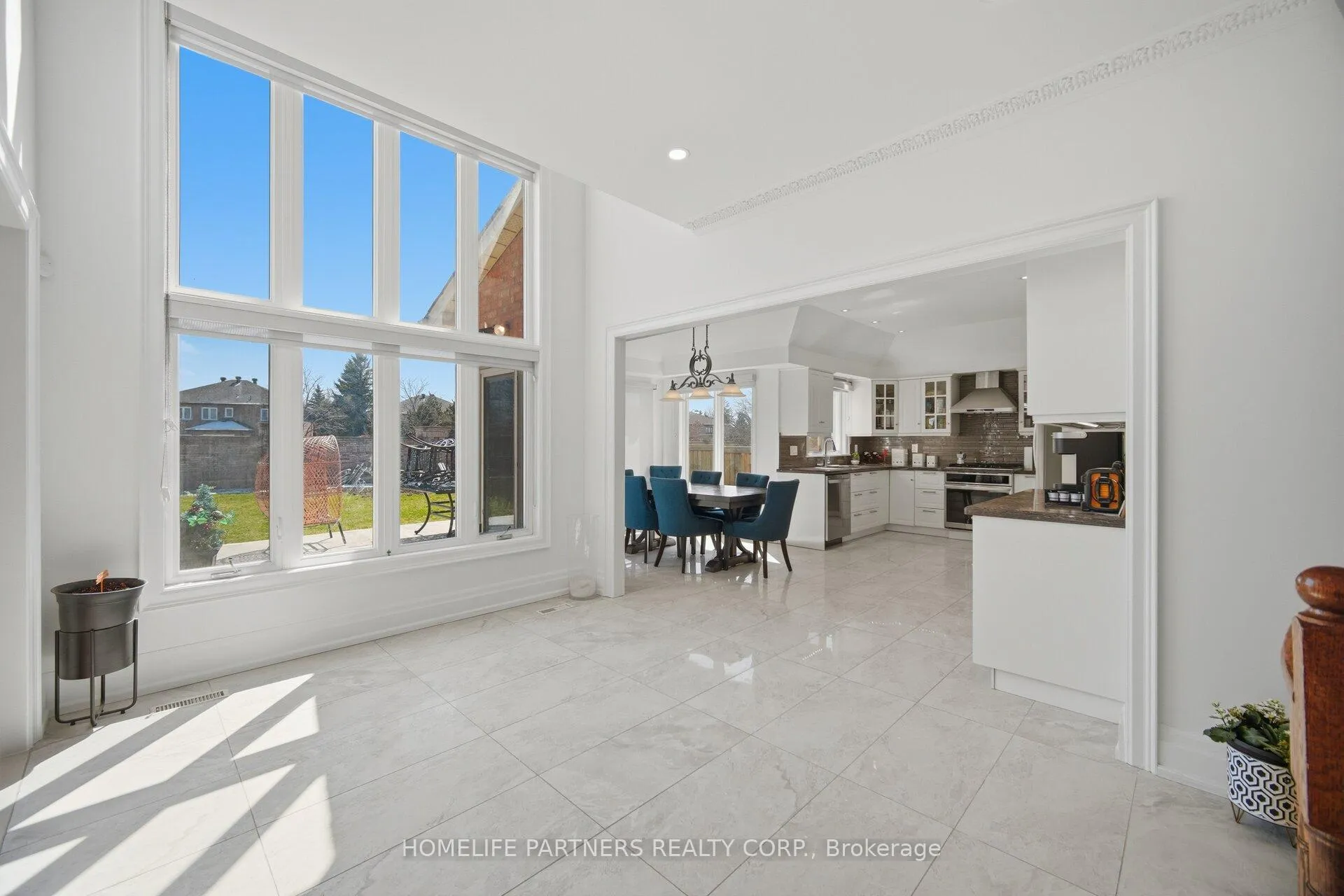 Photo 24 of 27 Marconi Avenue, Vaughan, East Woodbridge — HOMEH