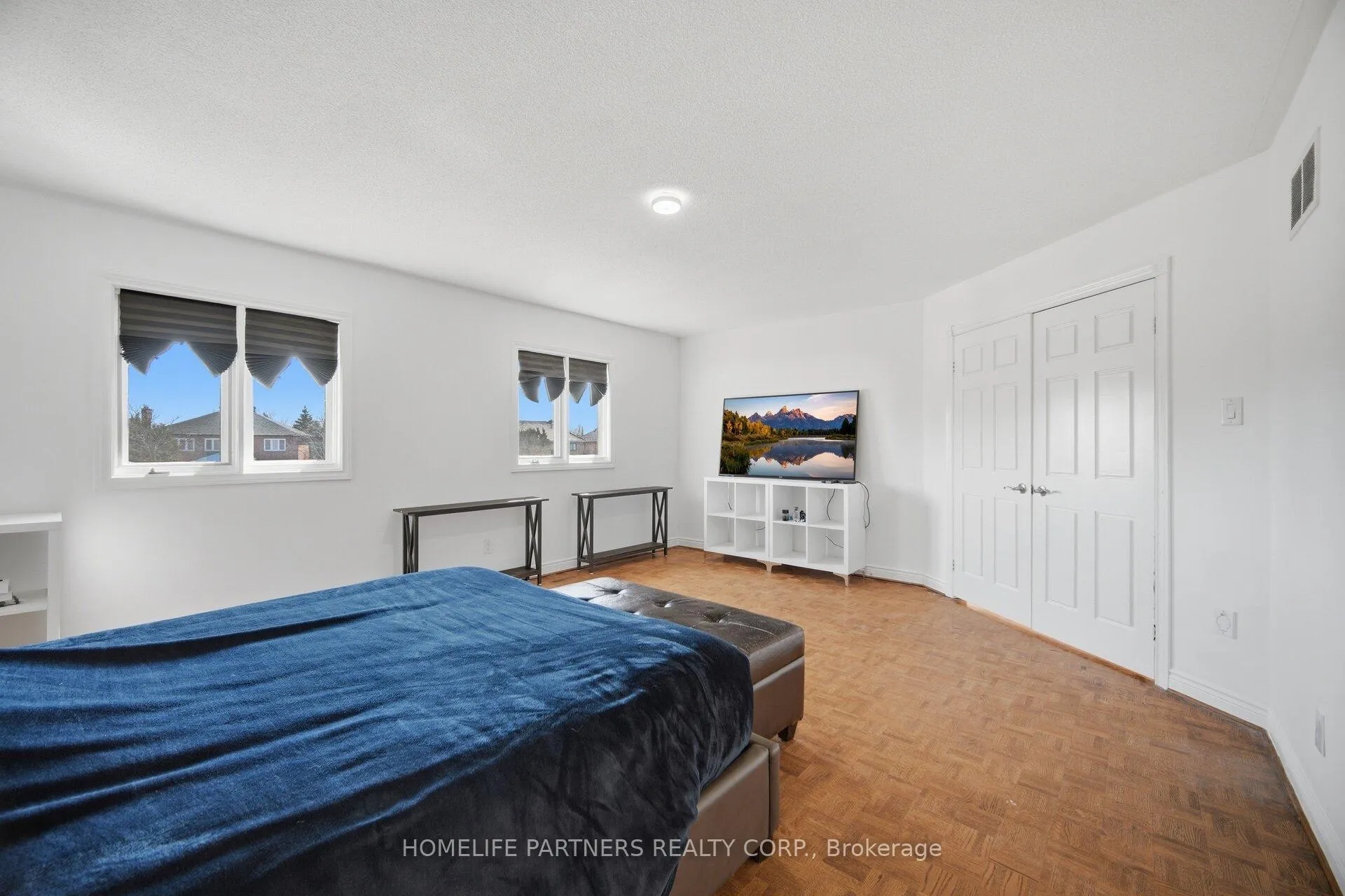 Photo 35 of 27 Marconi Avenue, Vaughan, East Woodbridge — HOMEH