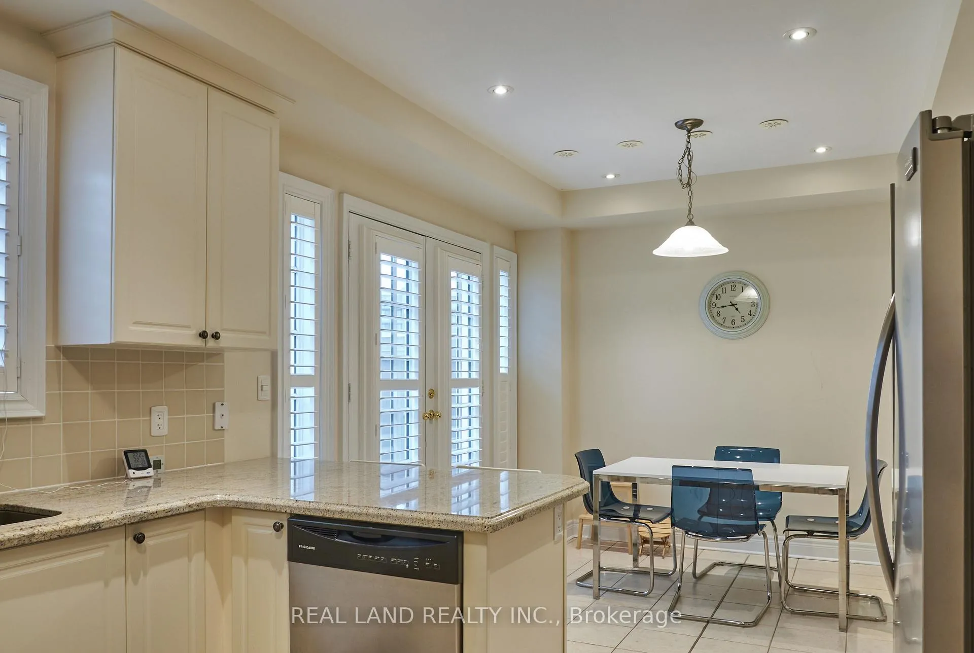 Photo 11 of 41 Lord Durham Road, Markham, Unionville — HOMEH