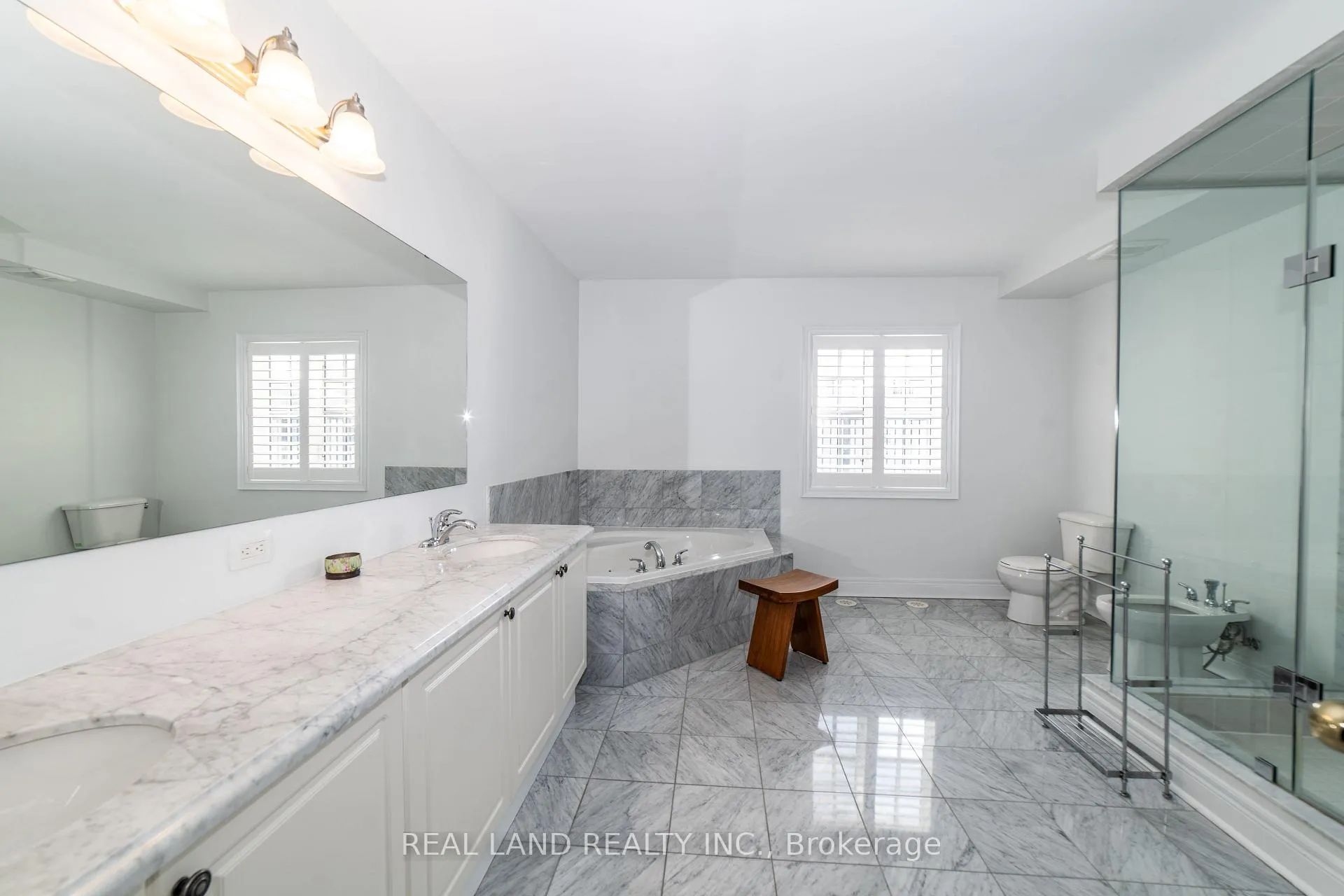 Photo 27 of 41 Lord Durham Road, Markham, Unionville — HOMEH