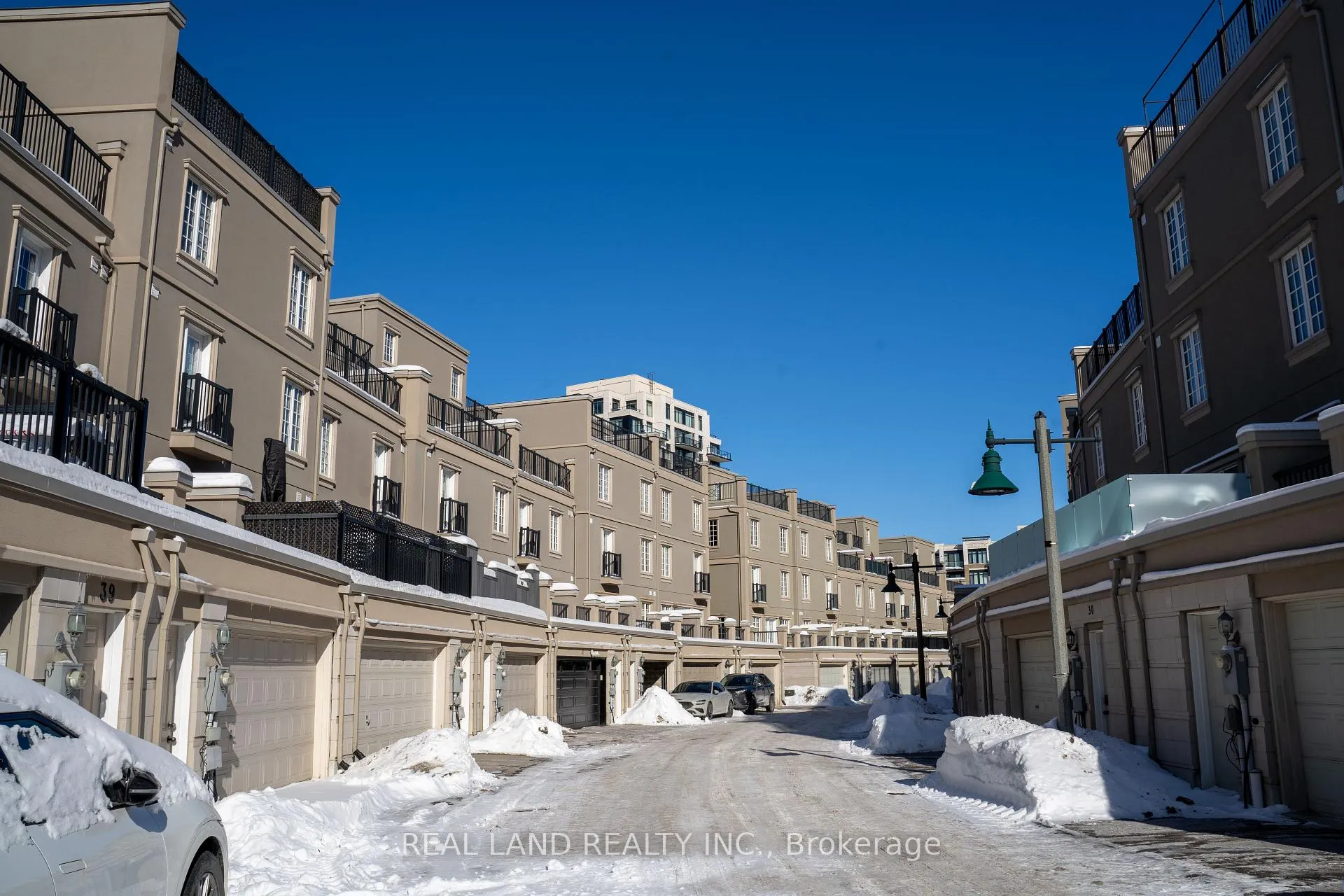 Photo 38 of 41 Lord Durham Road, Markham, Unionville — HOMEH