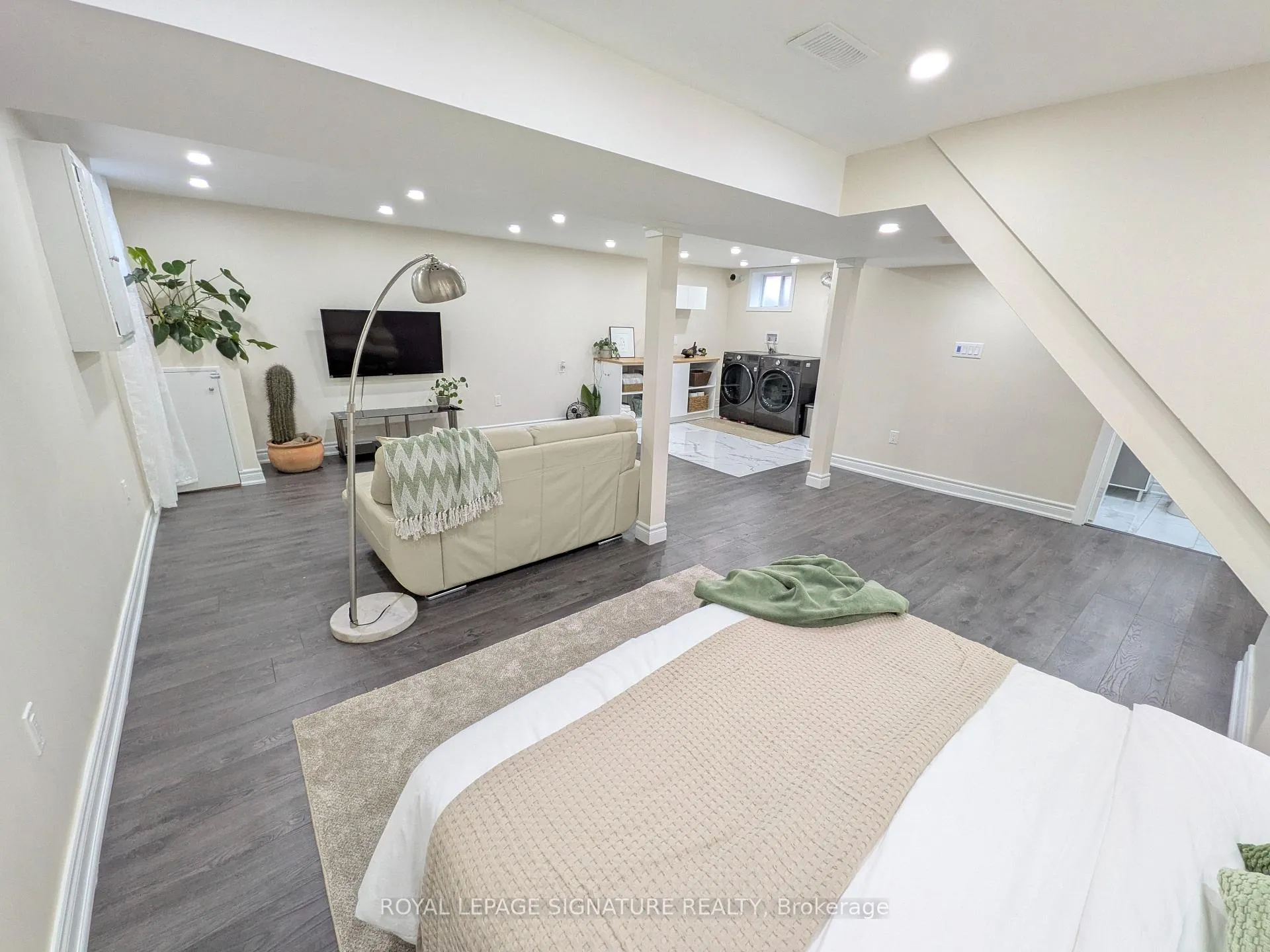 Photo 20 of 524 Burnham Street, Cobourg — HOMEH
