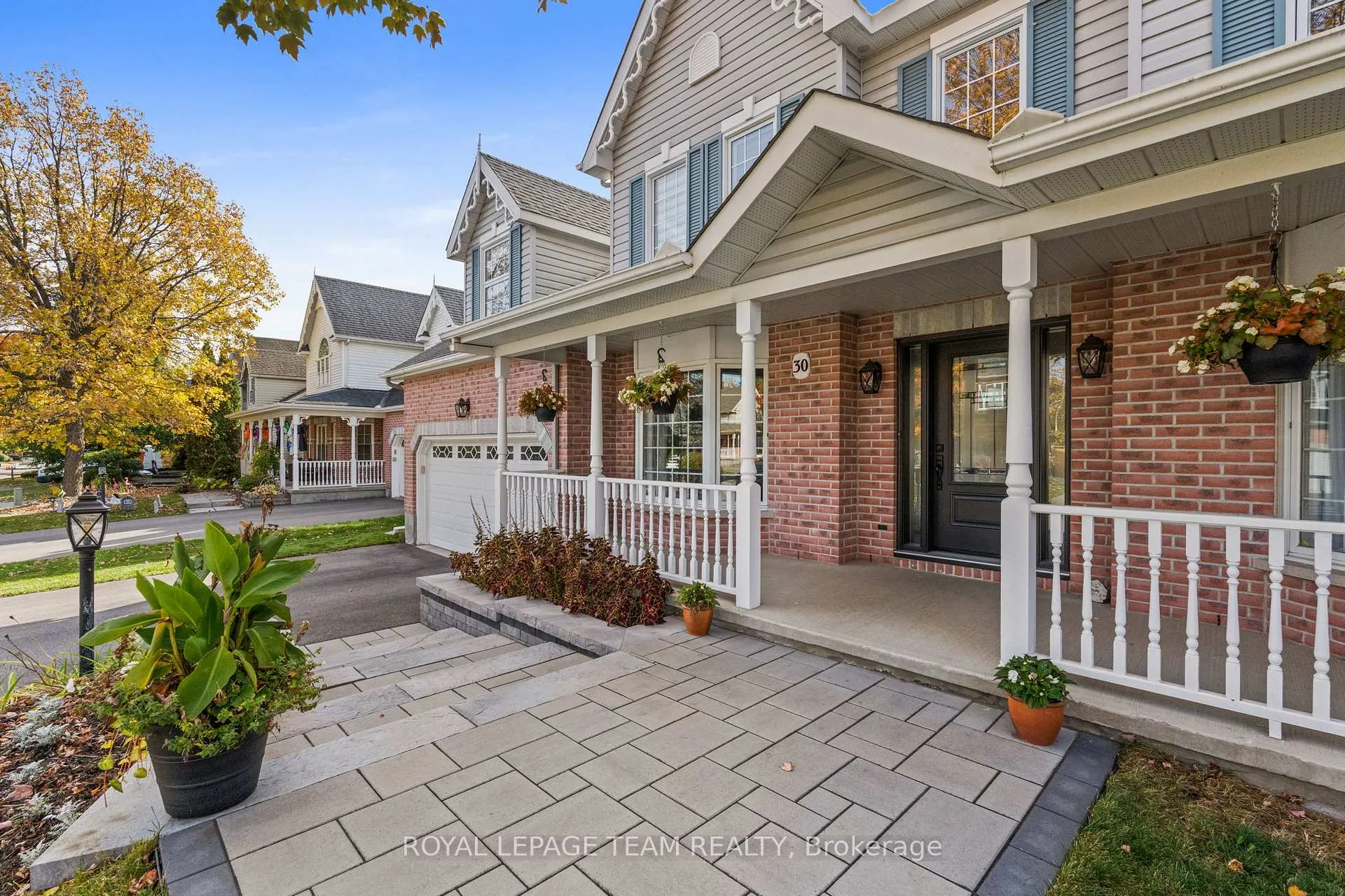 Photo 4 of 30 Crantham Crescent, Ottawa, Stittsville (Central) — HOMEH