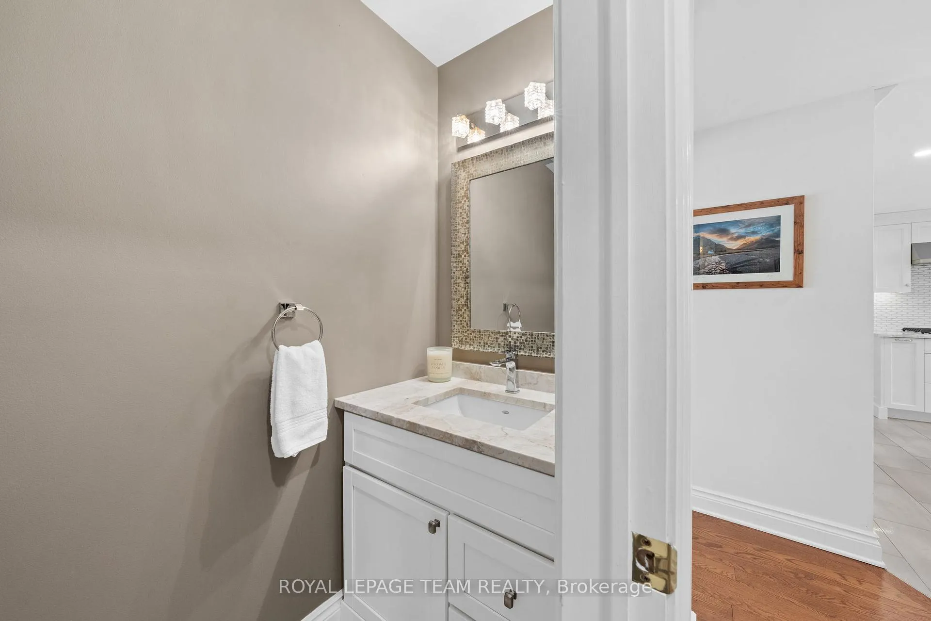 Photo 9 of 30 Crantham Crescent, Ottawa, Stittsville (Central) — HOMEH