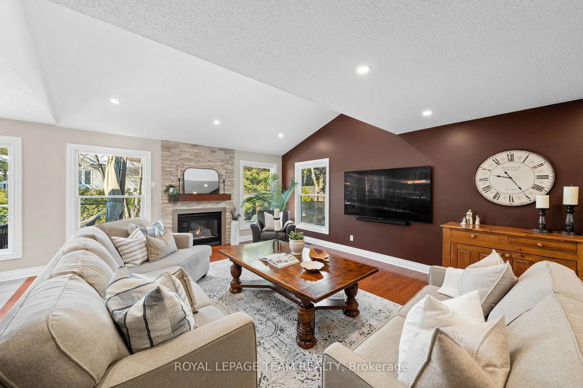 Photo 10 of 30 Crantham Crescent, Ottawa, Stittsville (Central) — HOMEH