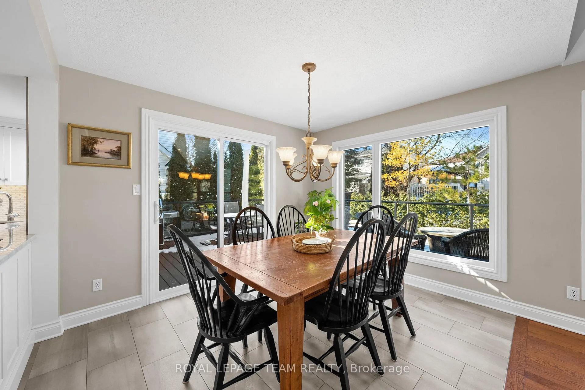 Photo 13 of 30 Crantham Crescent, Ottawa, Stittsville (Central) — HOMEH
