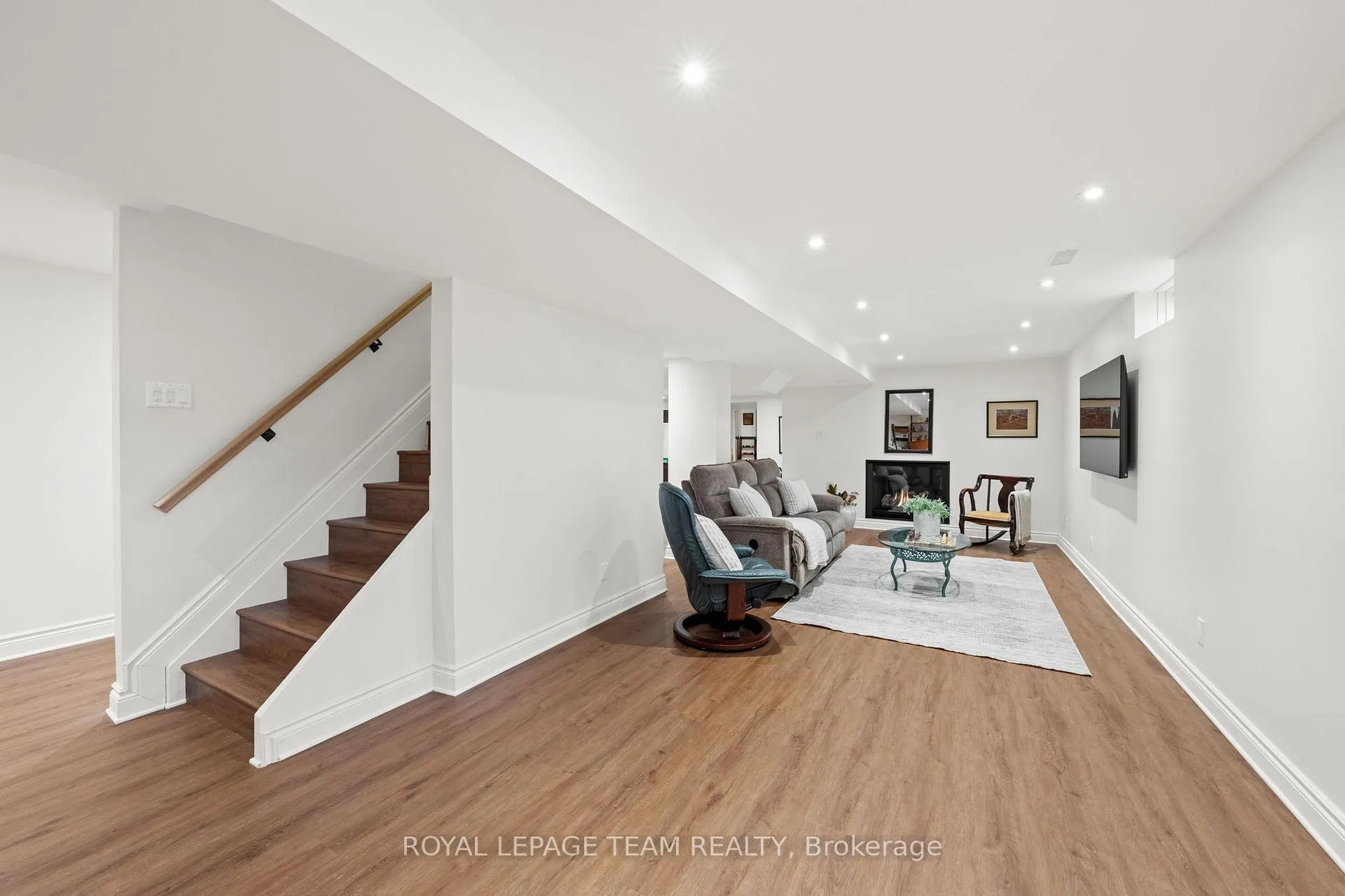Photo 37 of 30 Crantham Crescent, Ottawa, Stittsville (Central) — HOMEH