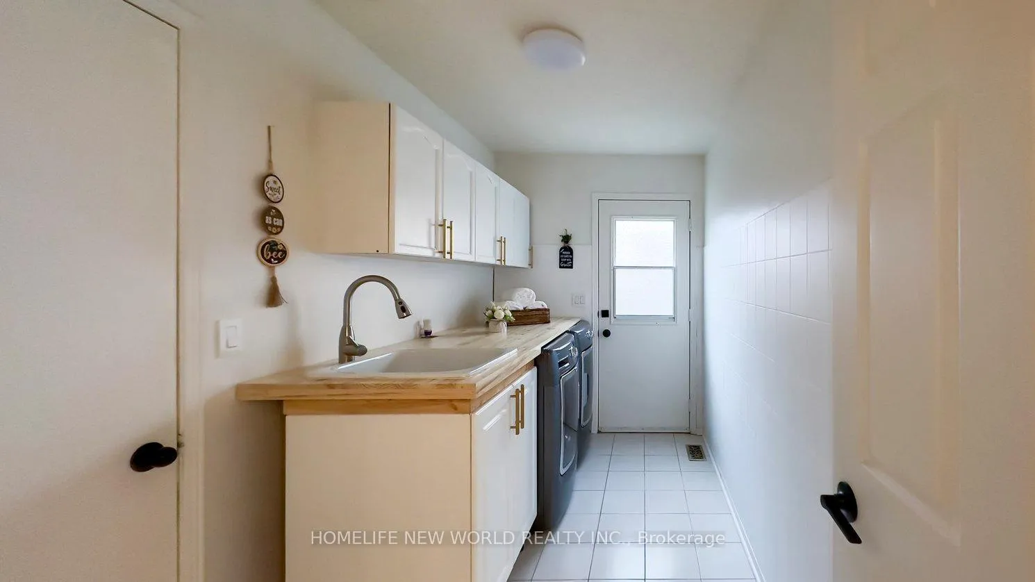 Photo 12 of 35 Chipperfield Crescent, Whitby, Pringle Creek — HOMEH