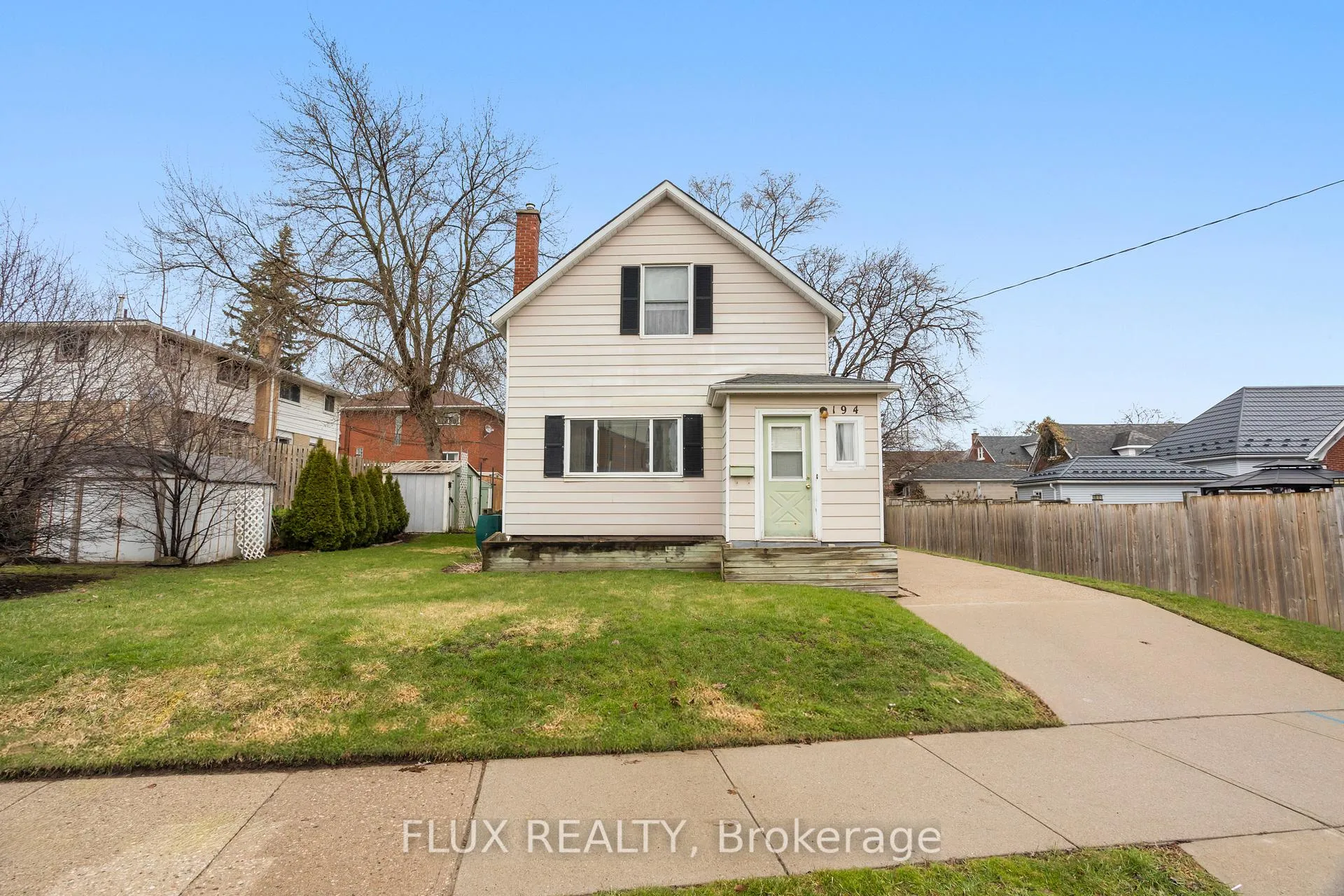 Photo 2 of 194 Moore Avenue S, Waterloo — HOMEH