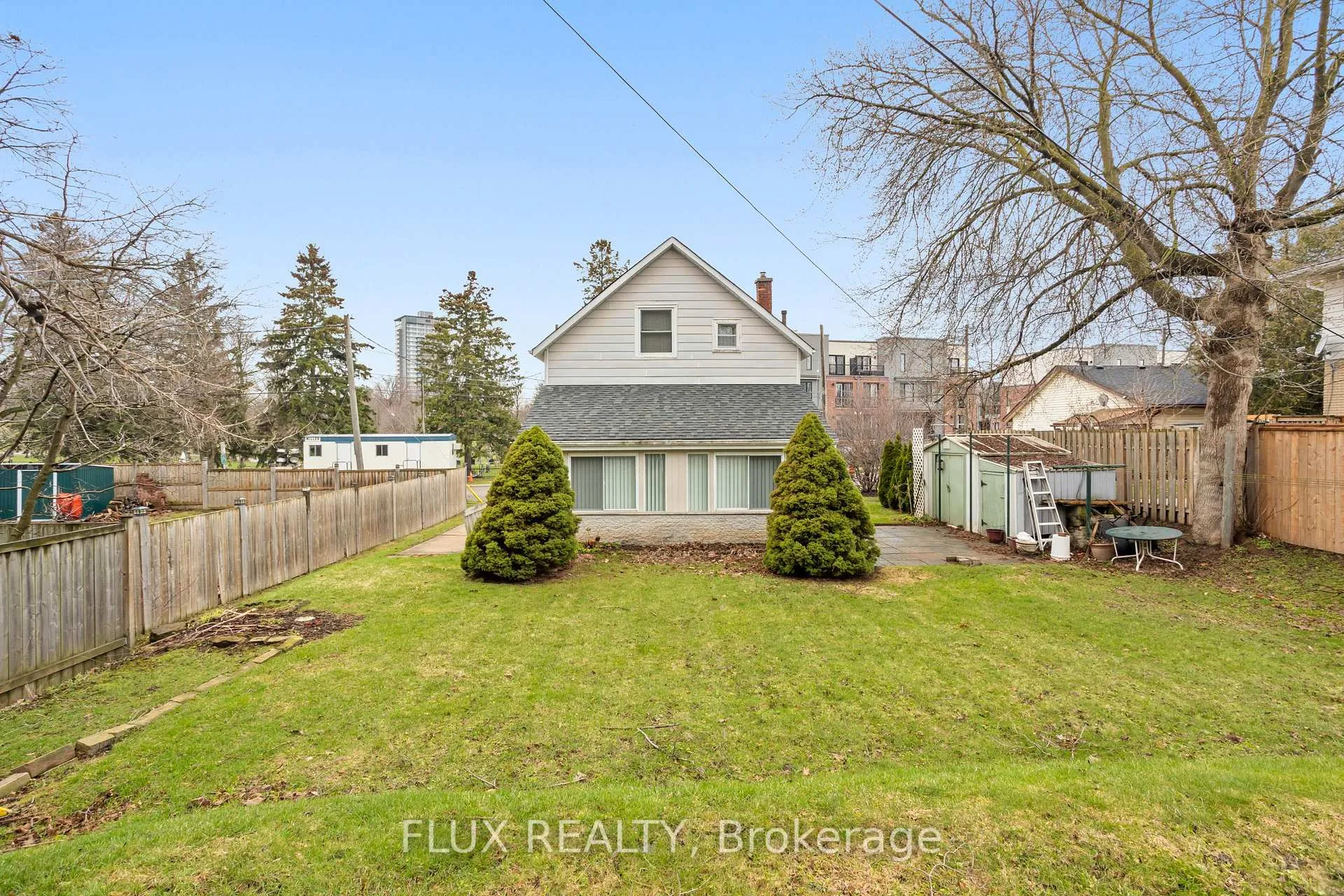Photo 37 of 194 Moore Avenue S, Waterloo — HOMEH