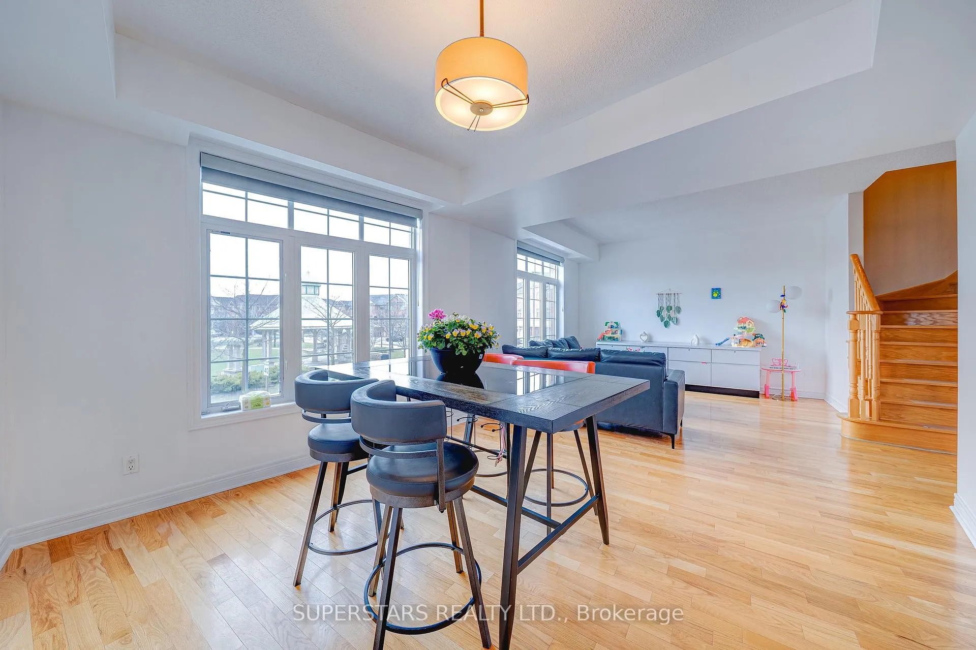 Photo 3 of Unit 22, 30 Greensborough Village Circle, Markham, Greensborough — HOMEH