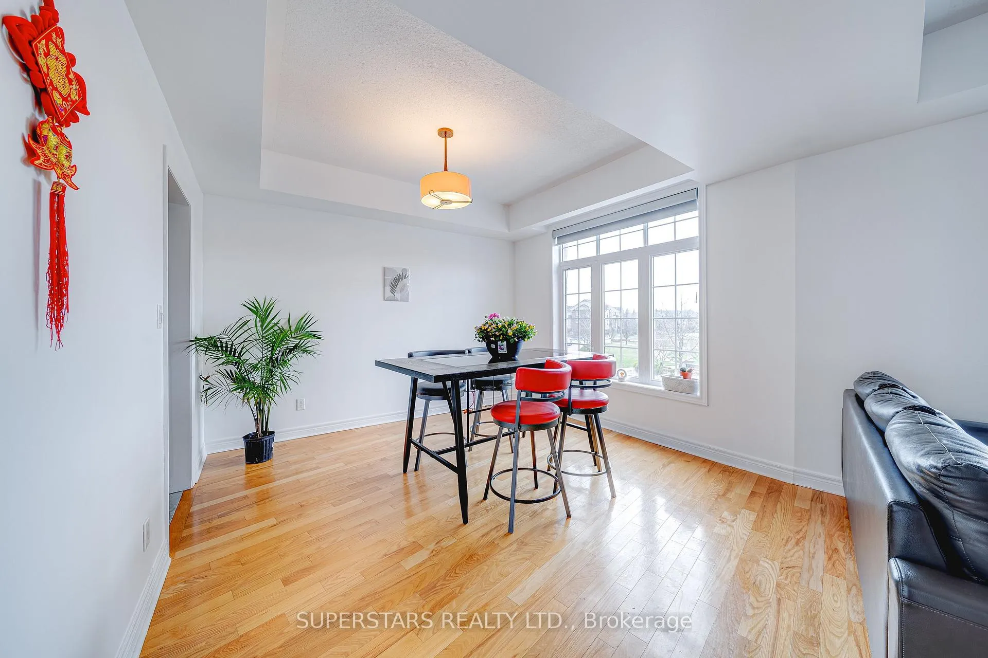 Photo 6 of Unit 22, 30 Greensborough Village Circle, Markham, Greensborough — HOMEH