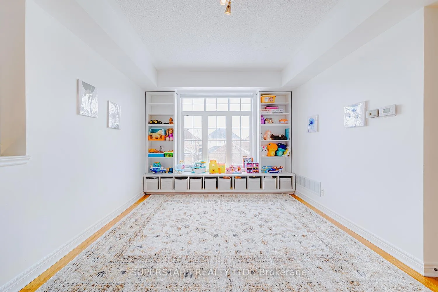 Photo 8 of Unit 22, 30 Greensborough Village Circle, Markham, Greensborough — HOMEH