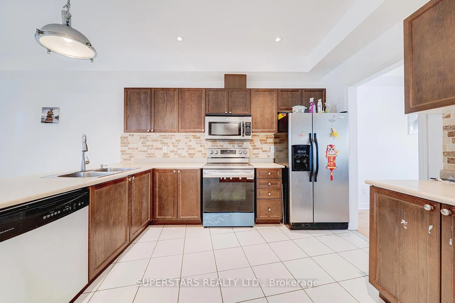 Photo 11 of Unit 22, 30 Greensborough Village Circle, Markham, Greensborough — HOMEH
