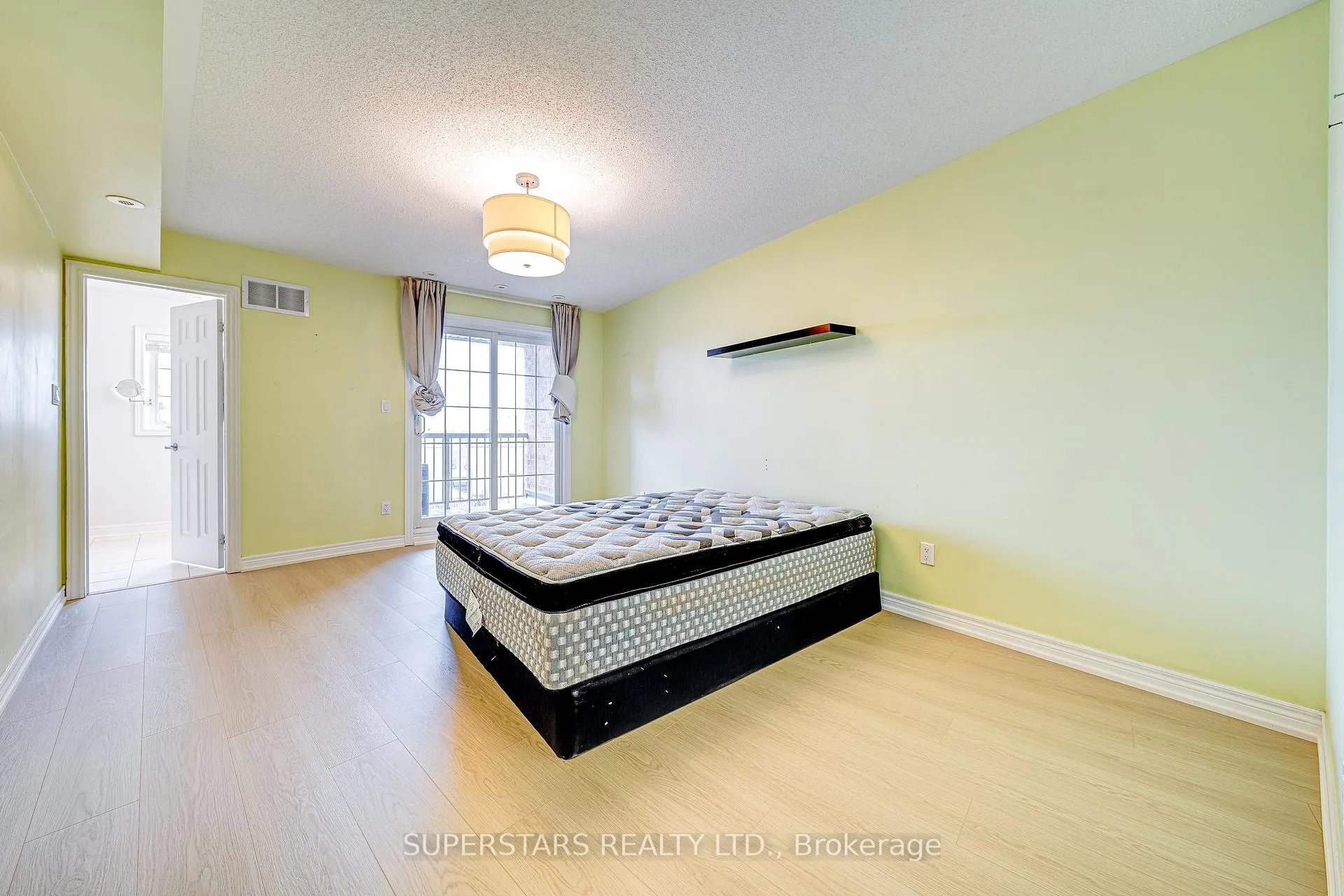 Photo 14 of Unit 22, 30 Greensborough Village Circle, Markham, Greensborough — HOMEH