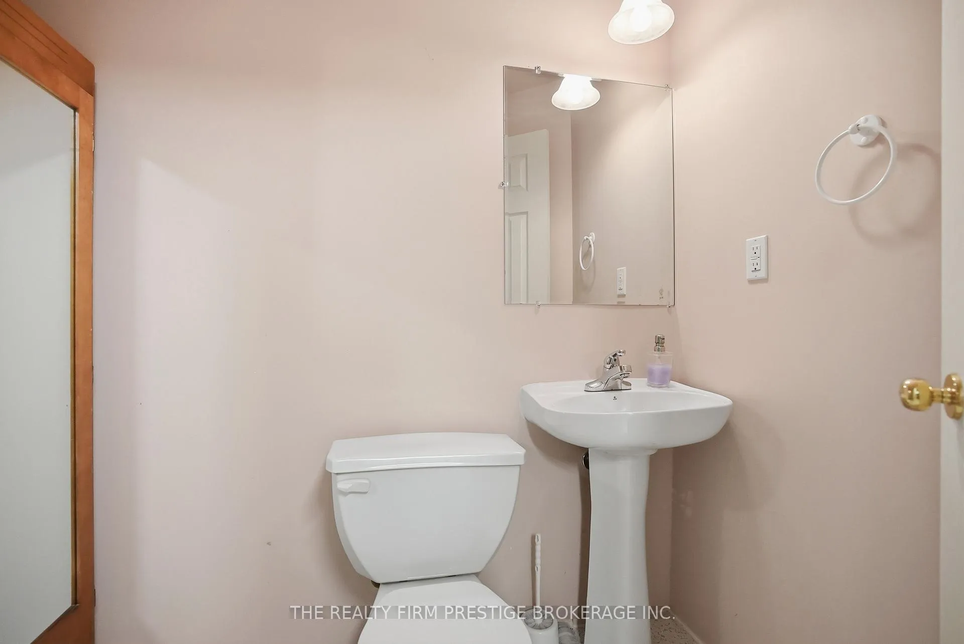 Photo 20 of 277 Fleming Drive, London, East D — HOMEH